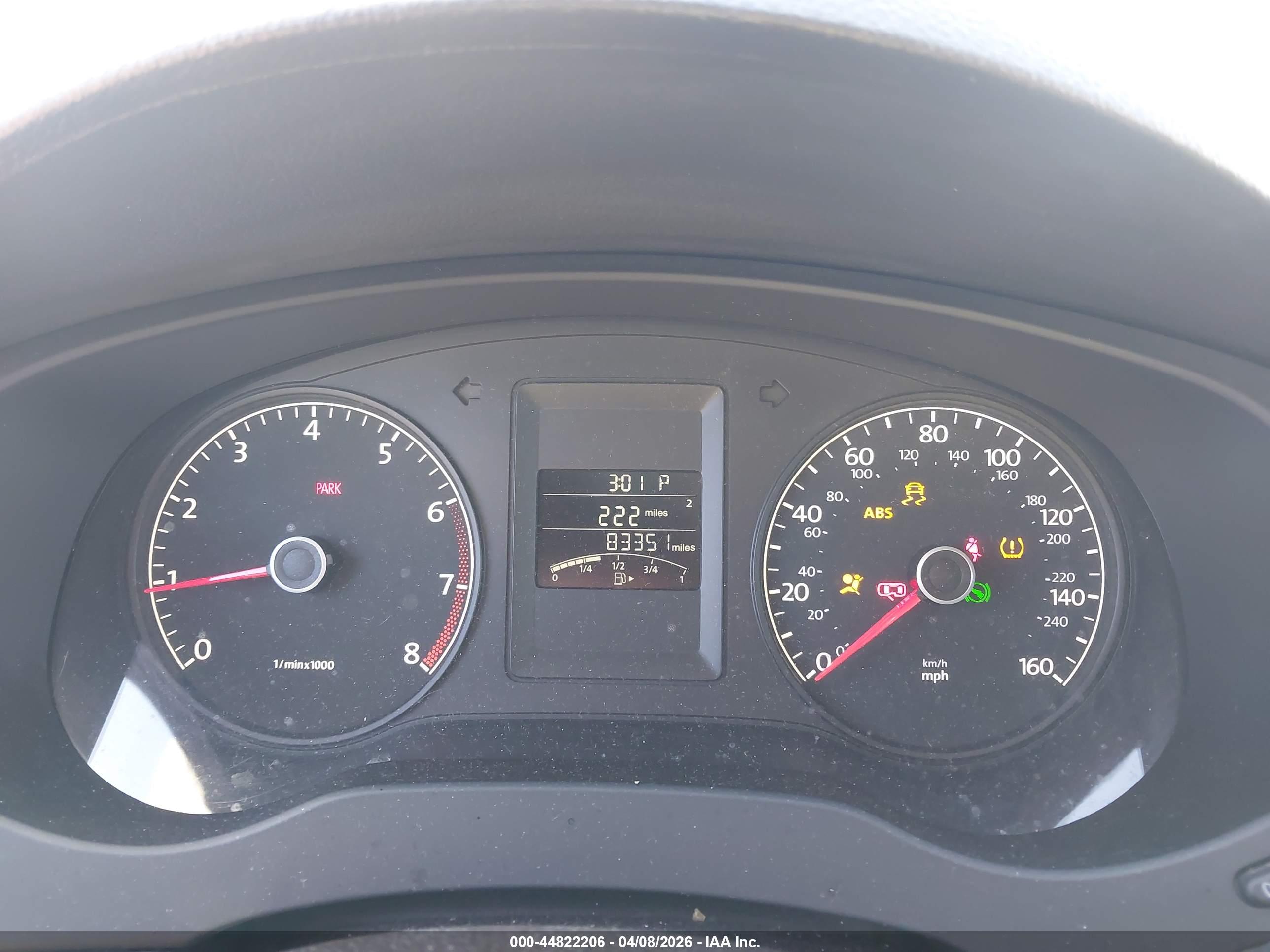 VOLKSWAGEN JETTA image 7