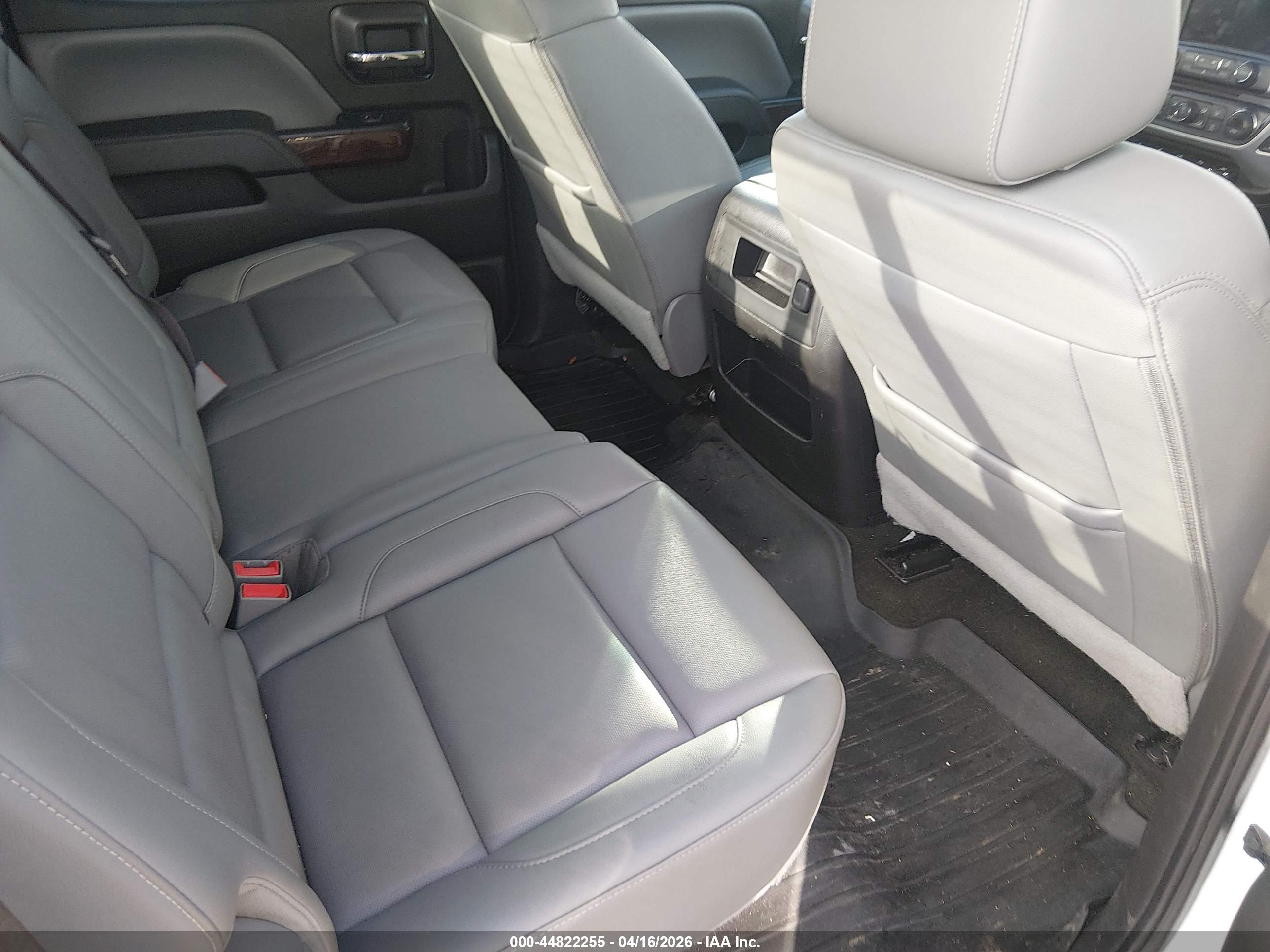 GMC SIERRA image 8