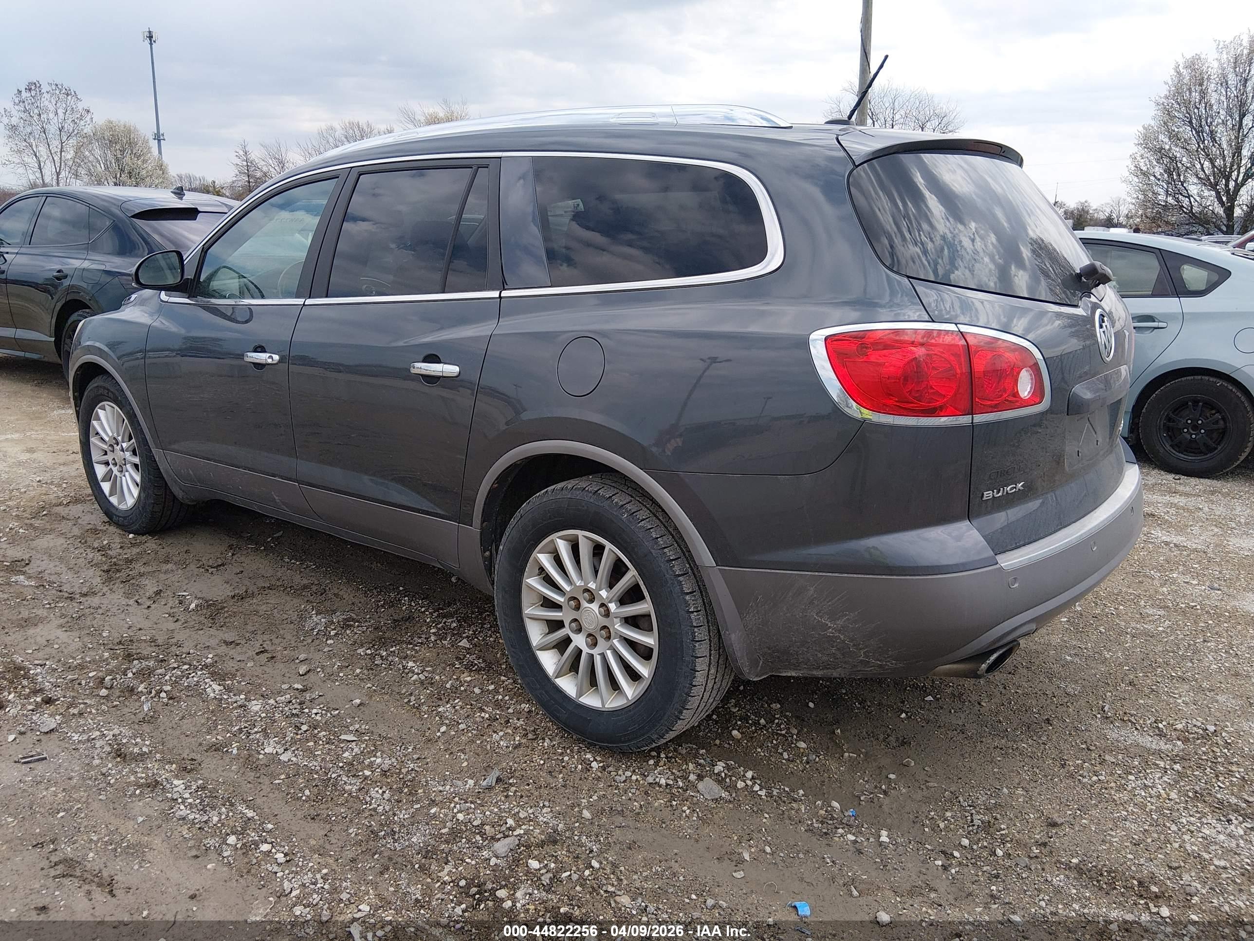 BUICK ENCLAVE image 3