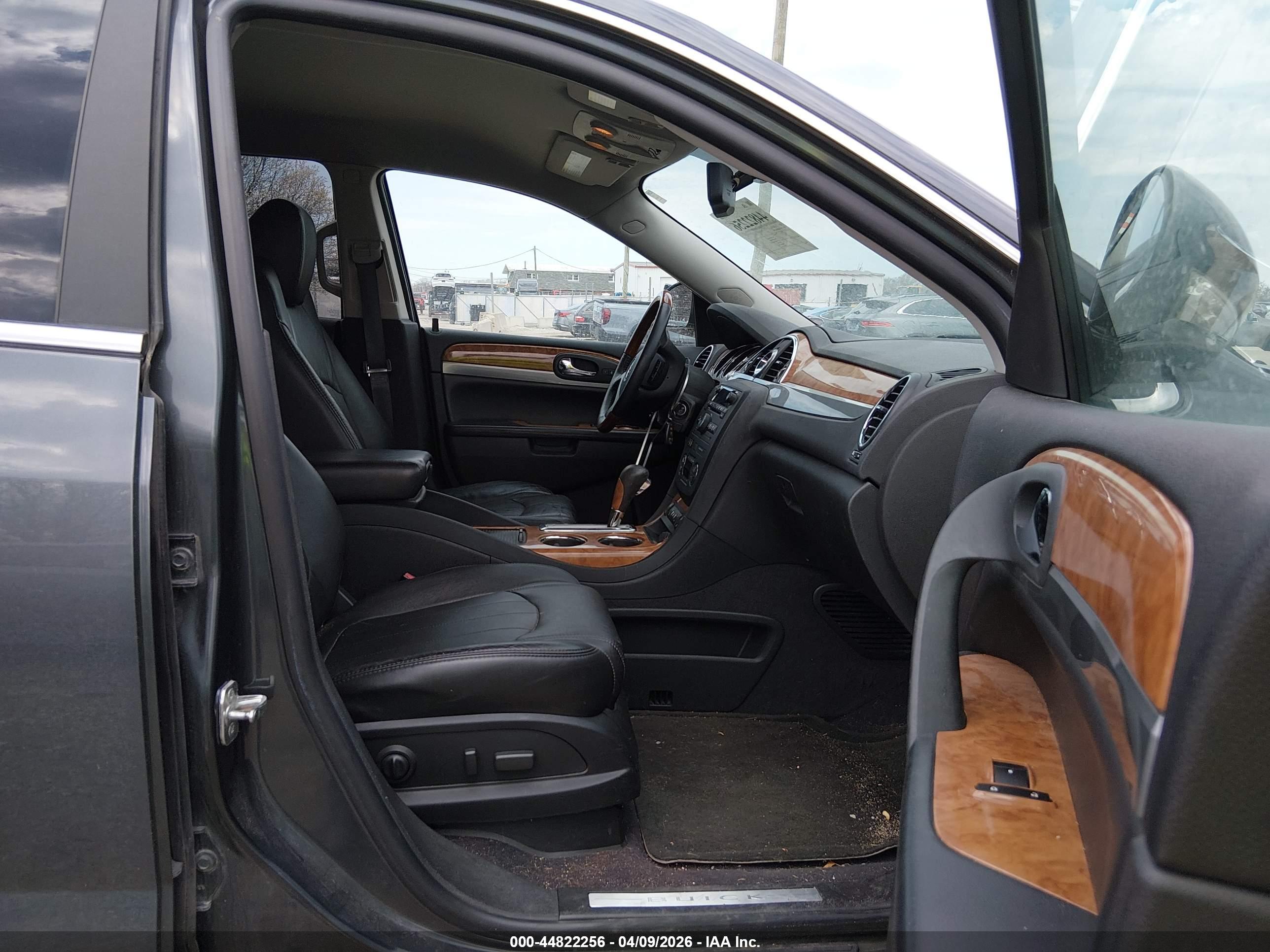 BUICK ENCLAVE image 5