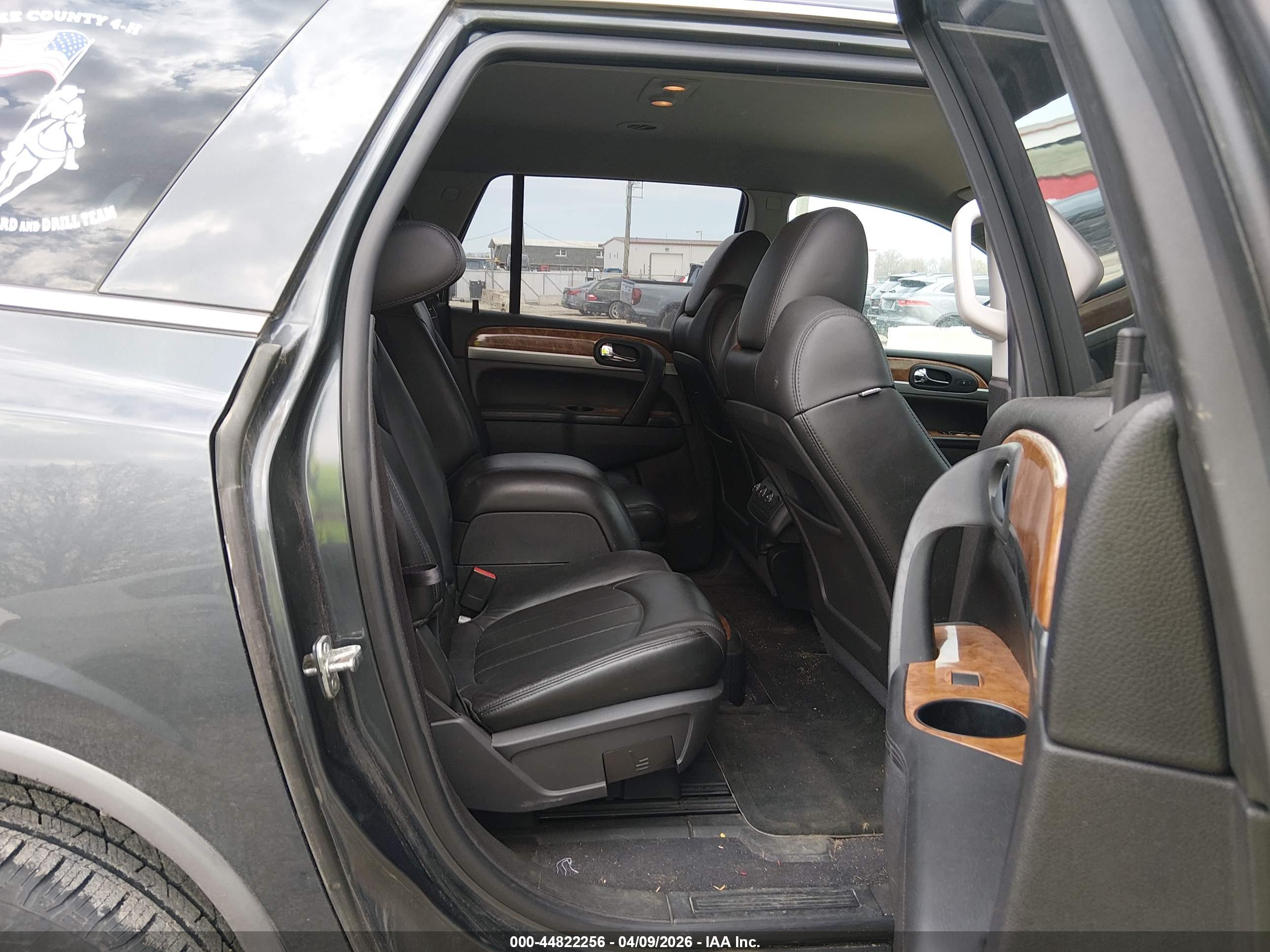 BUICK ENCLAVE image 8