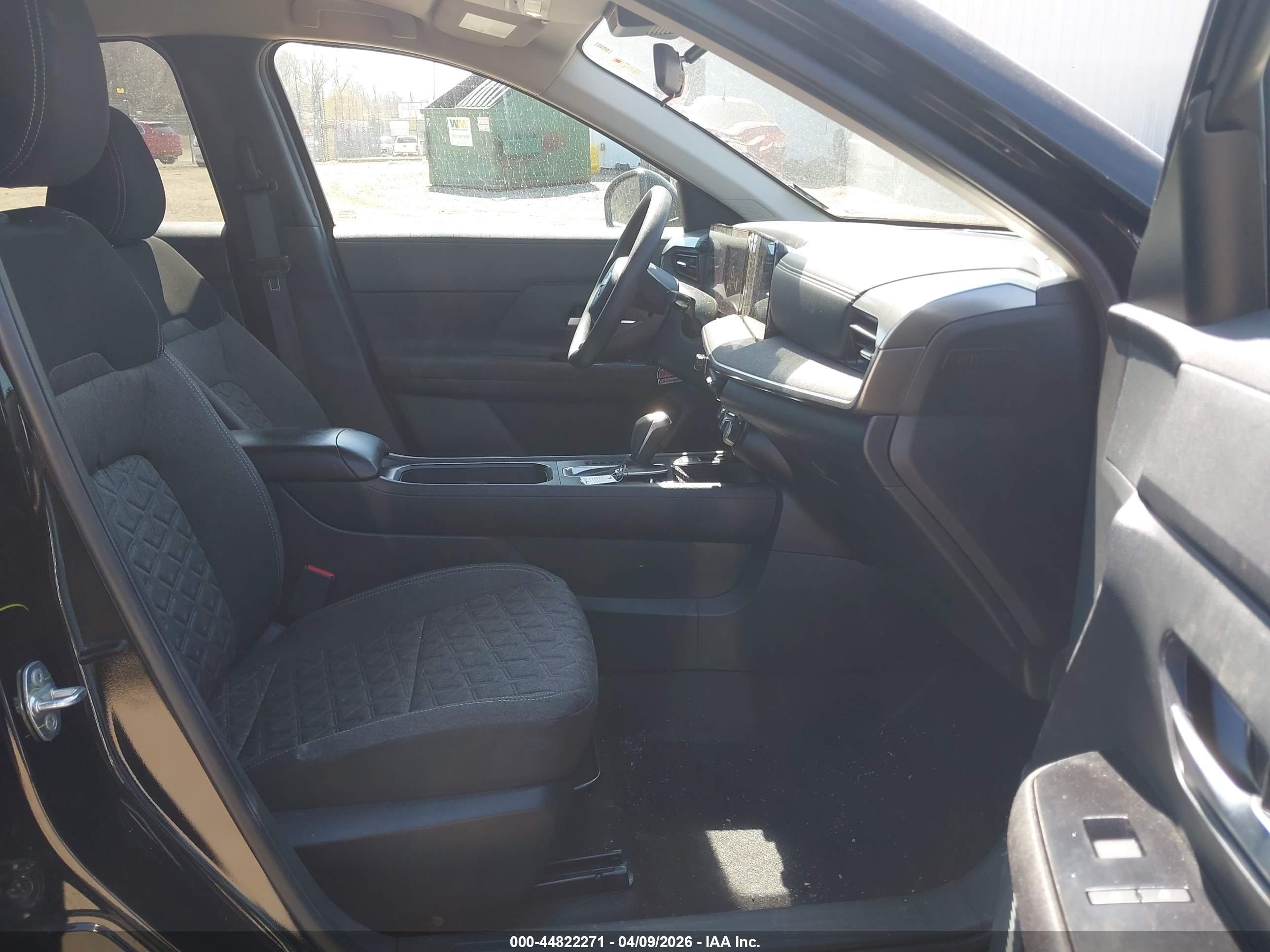 NISSAN KICKS image 5