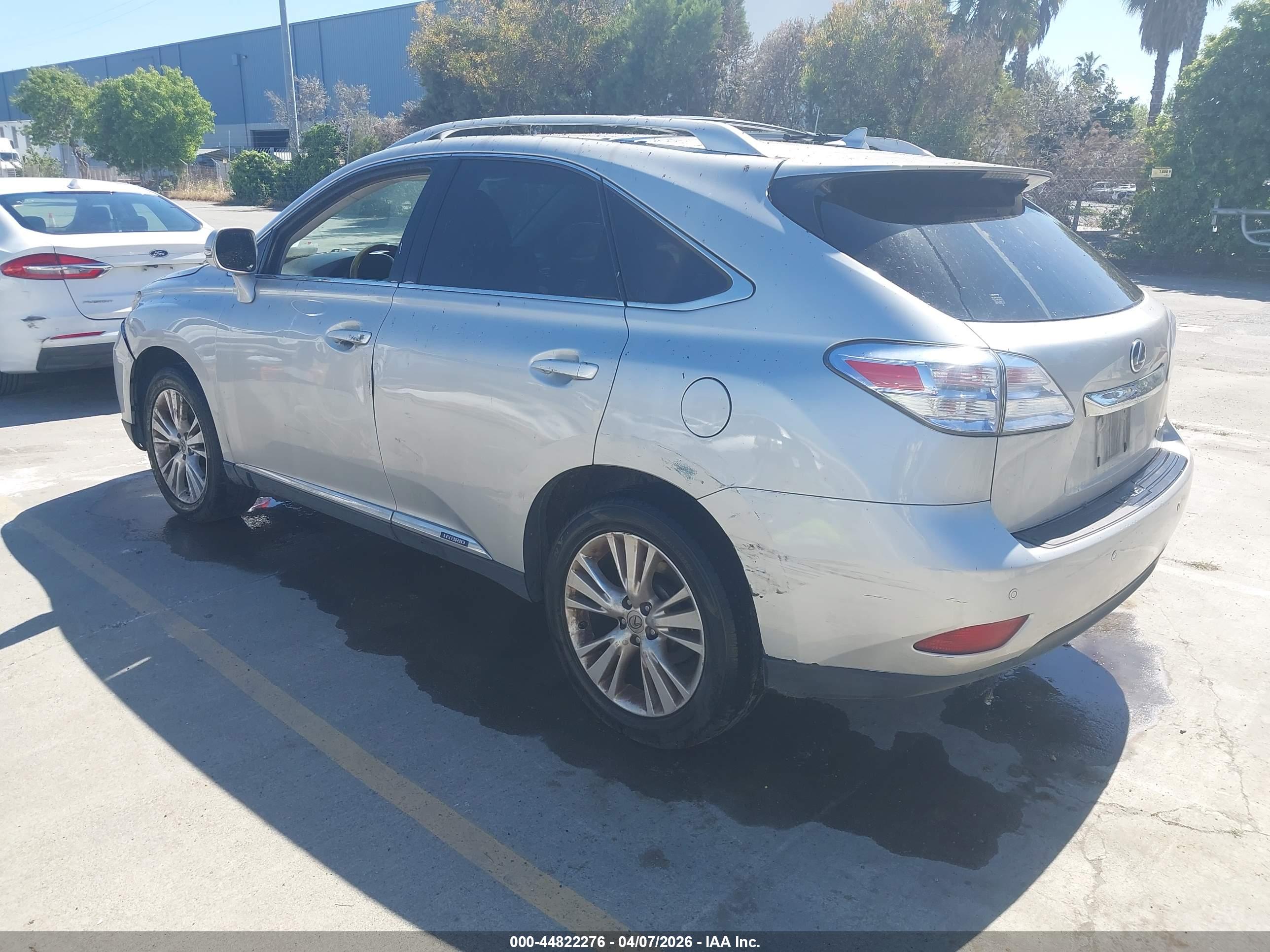 LEXUS RX image 3
