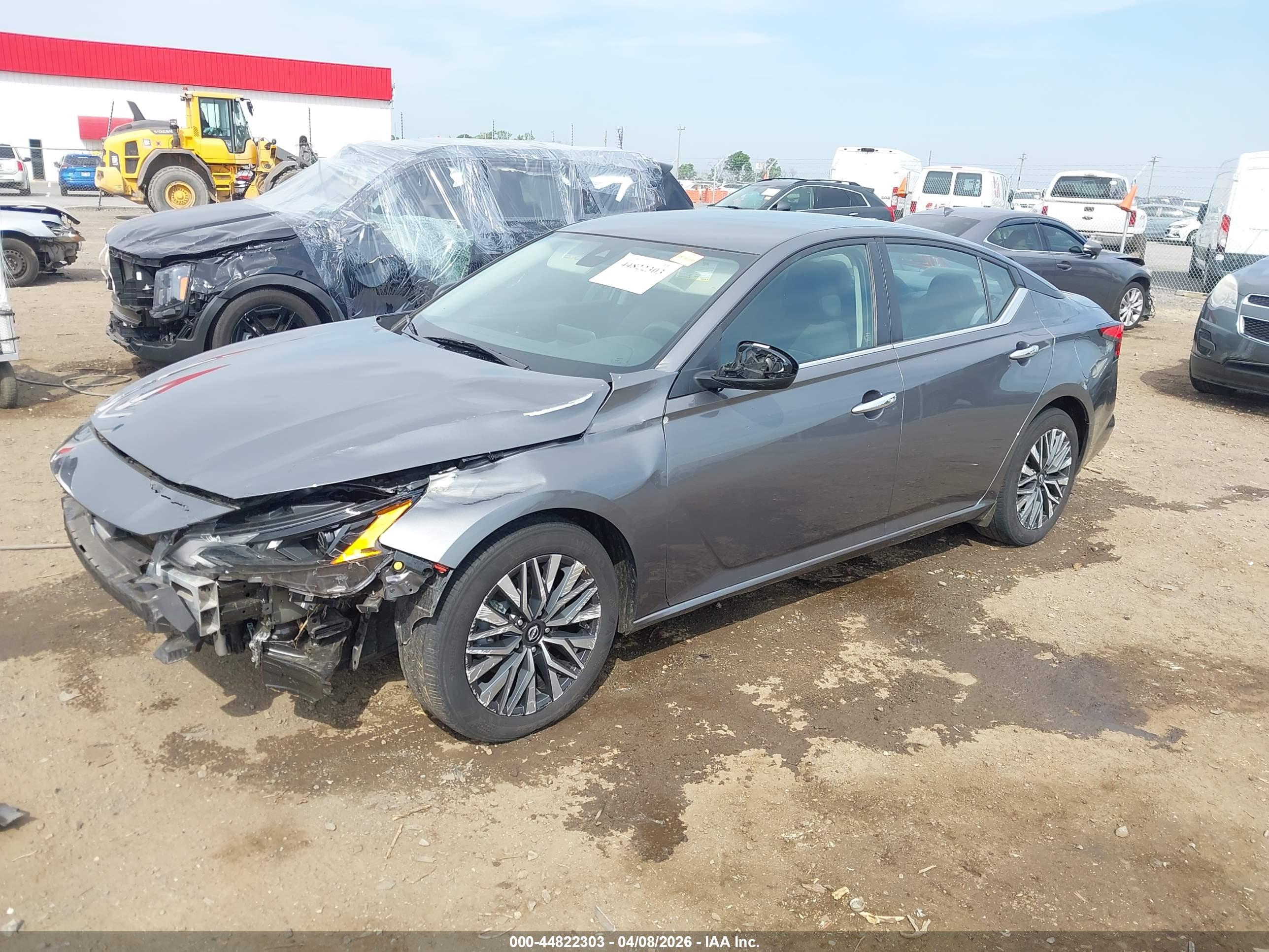 NISSAN ALTIMA image 2