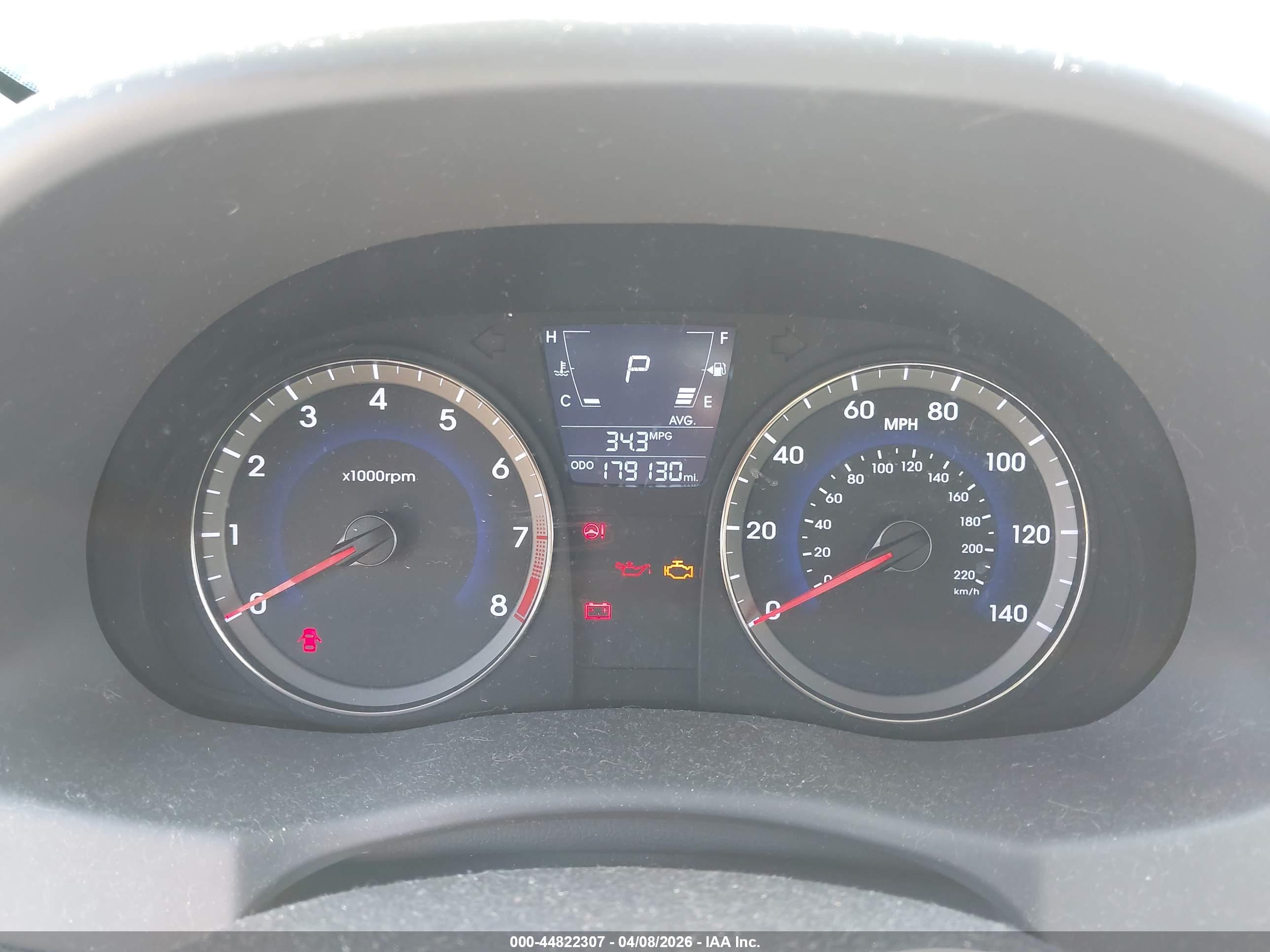 HYUNDAI ACCENT image 7
