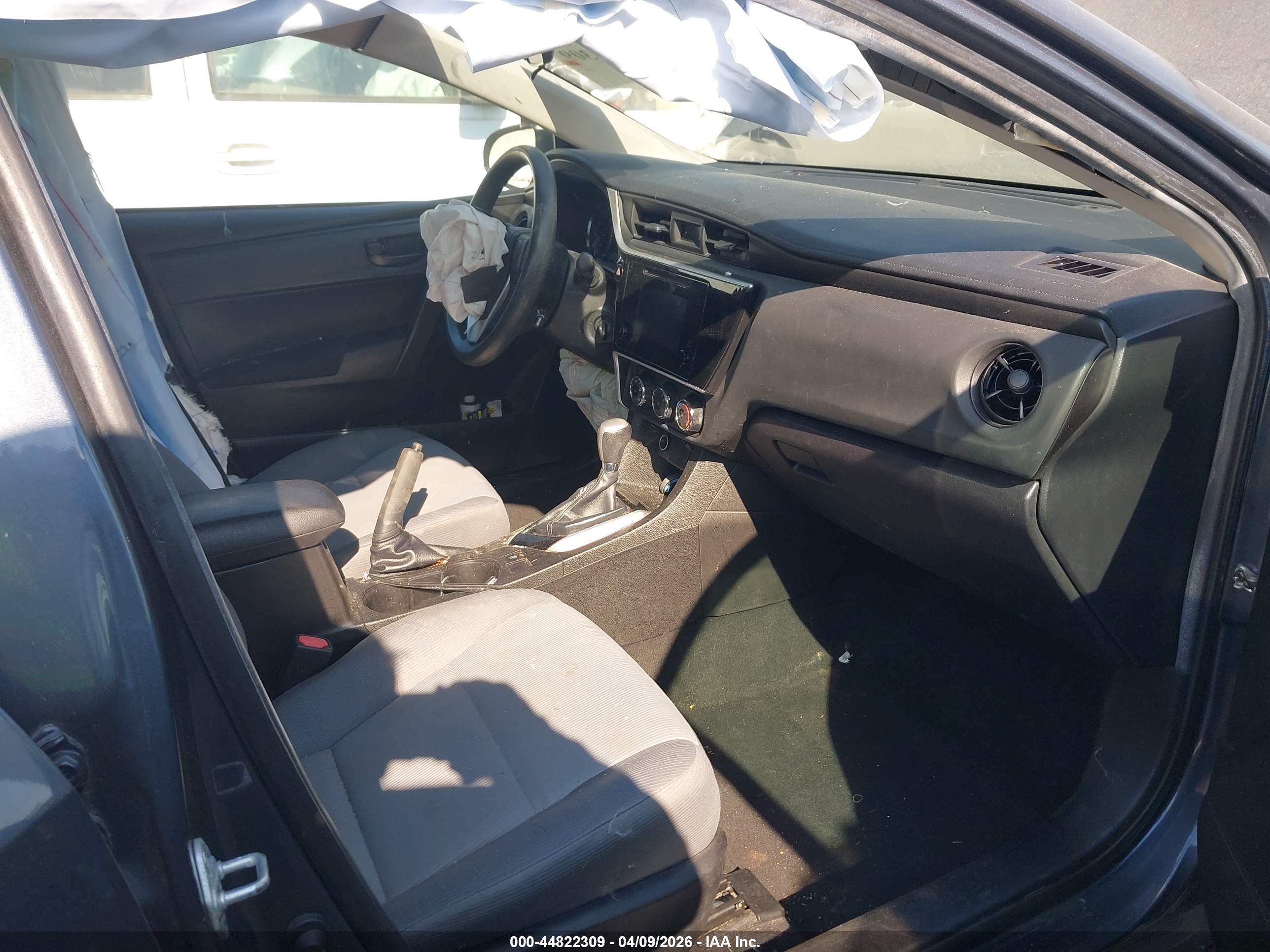 TOYOTA COROLLA image 5