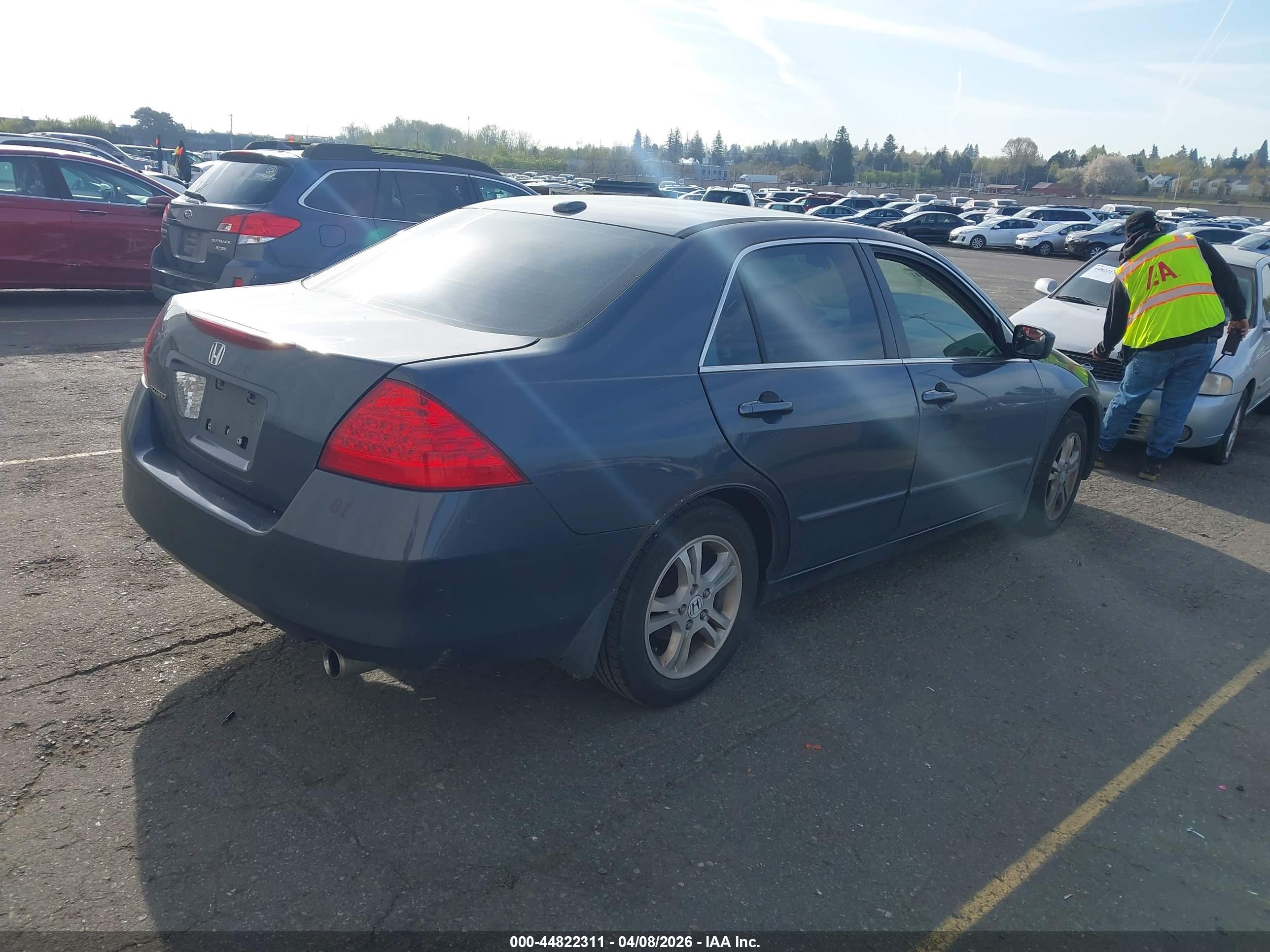 HONDA ACCORD image 4