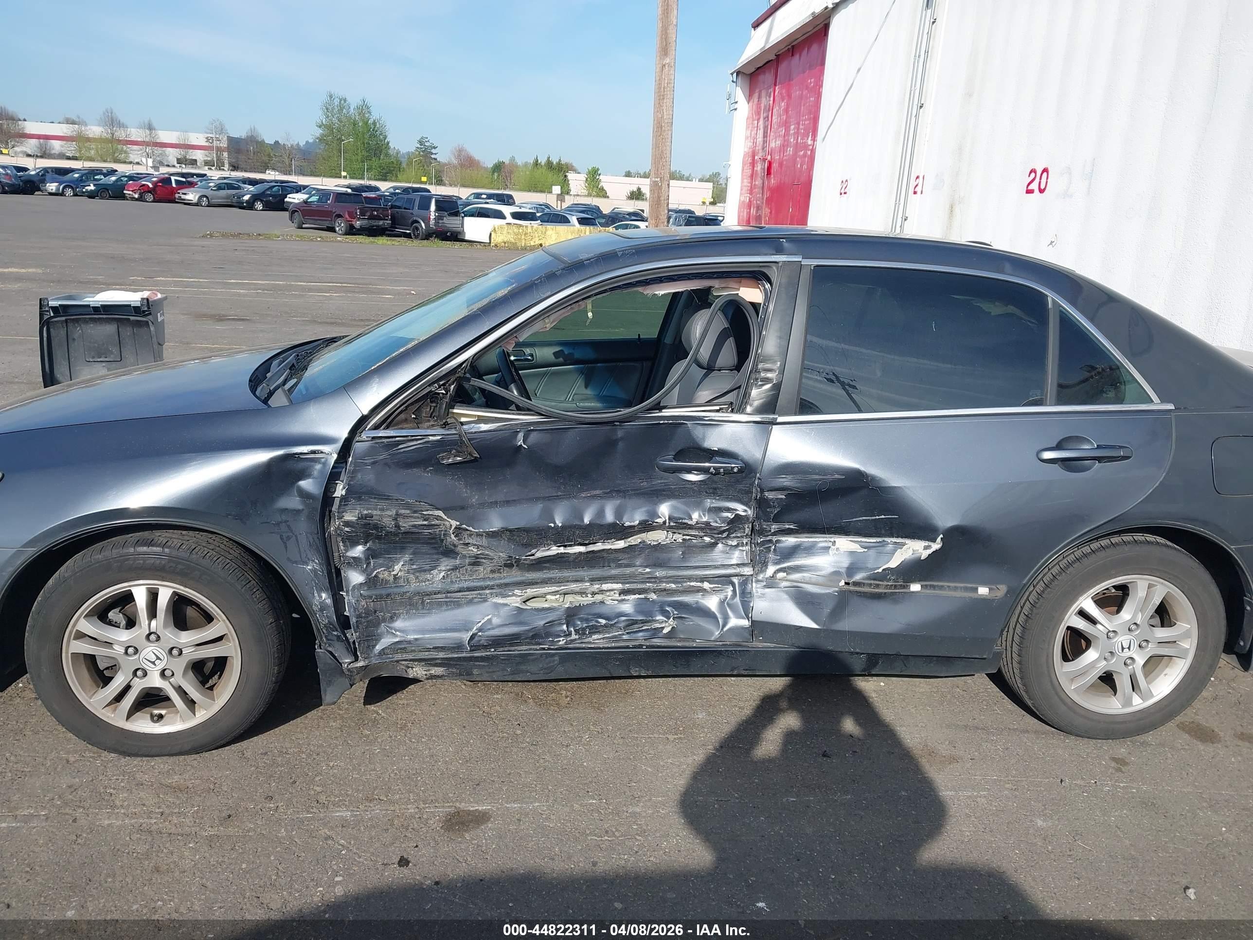 HONDA ACCORD image 6