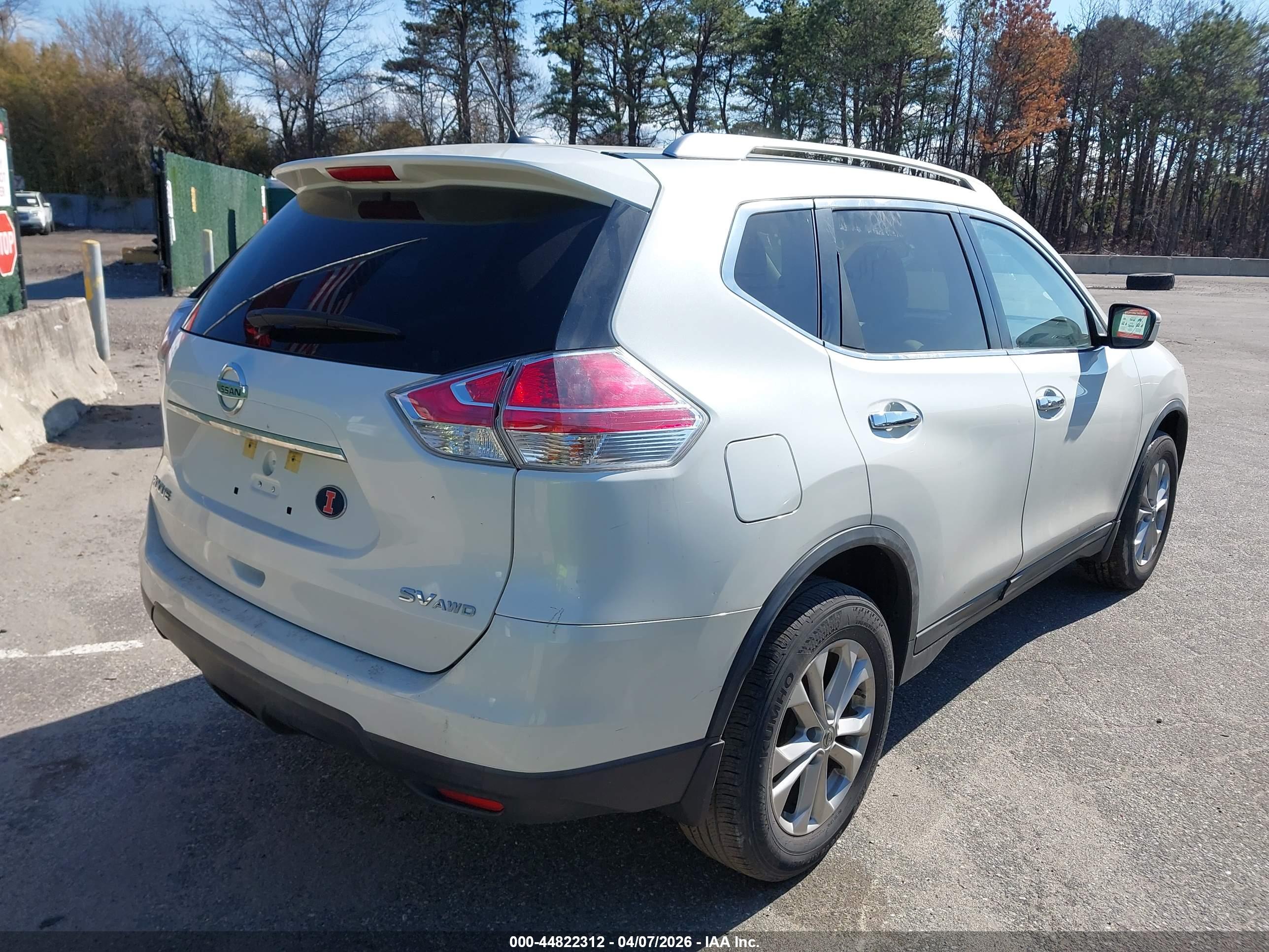 NISSAN ROGUE image 4