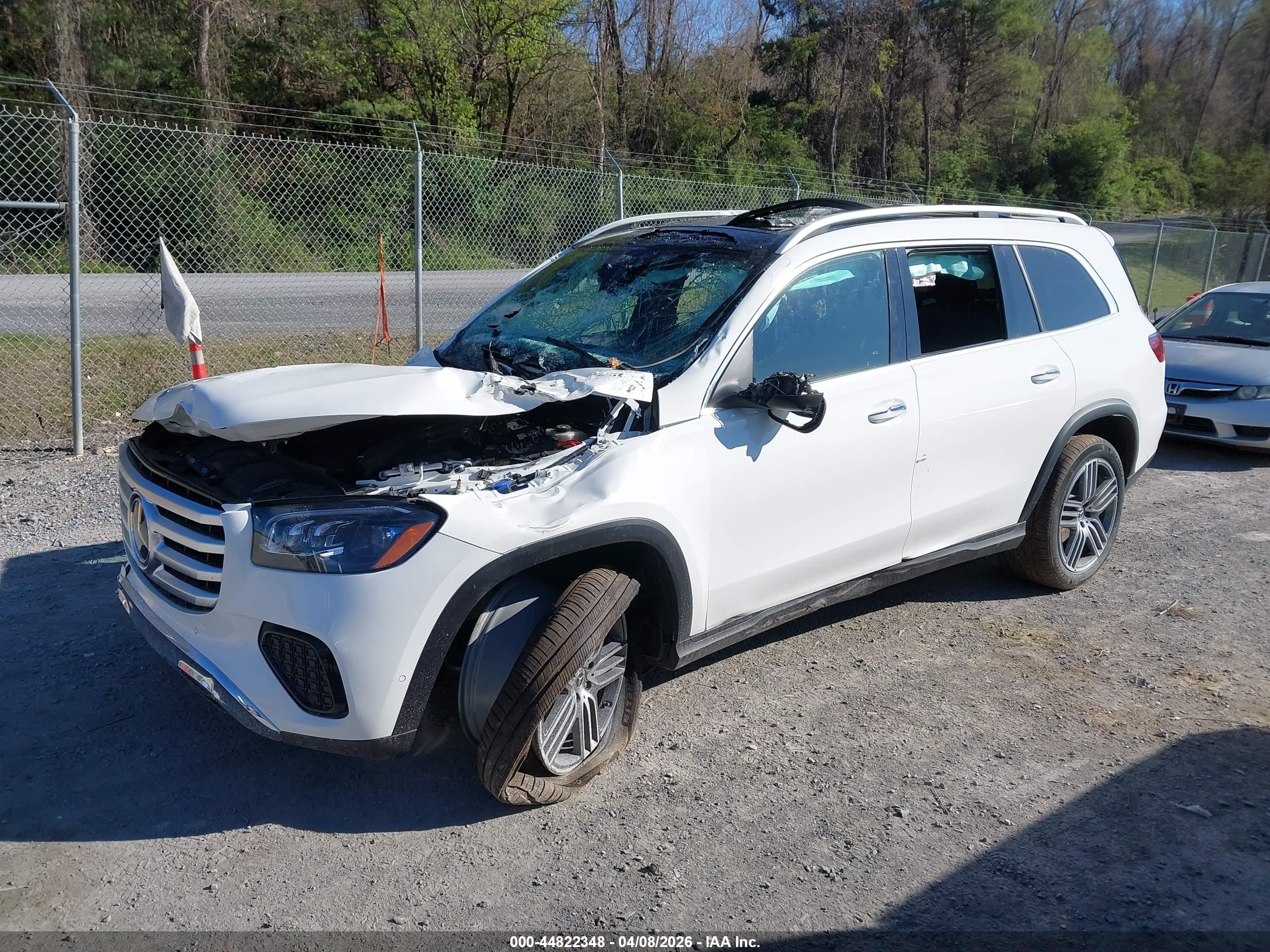 MERCEDES-BENZ GLS image 2