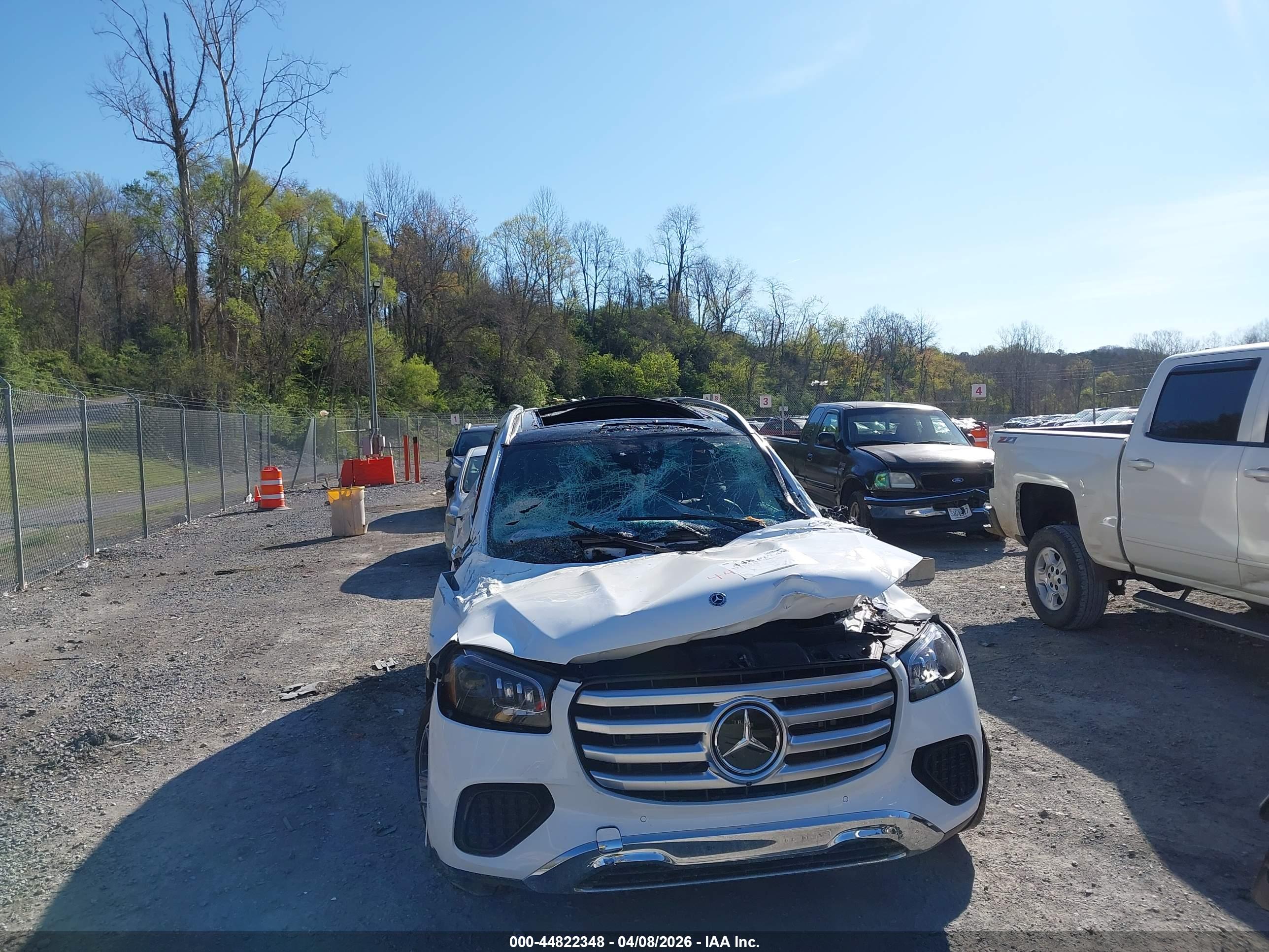 MERCEDES-BENZ GLS image 6