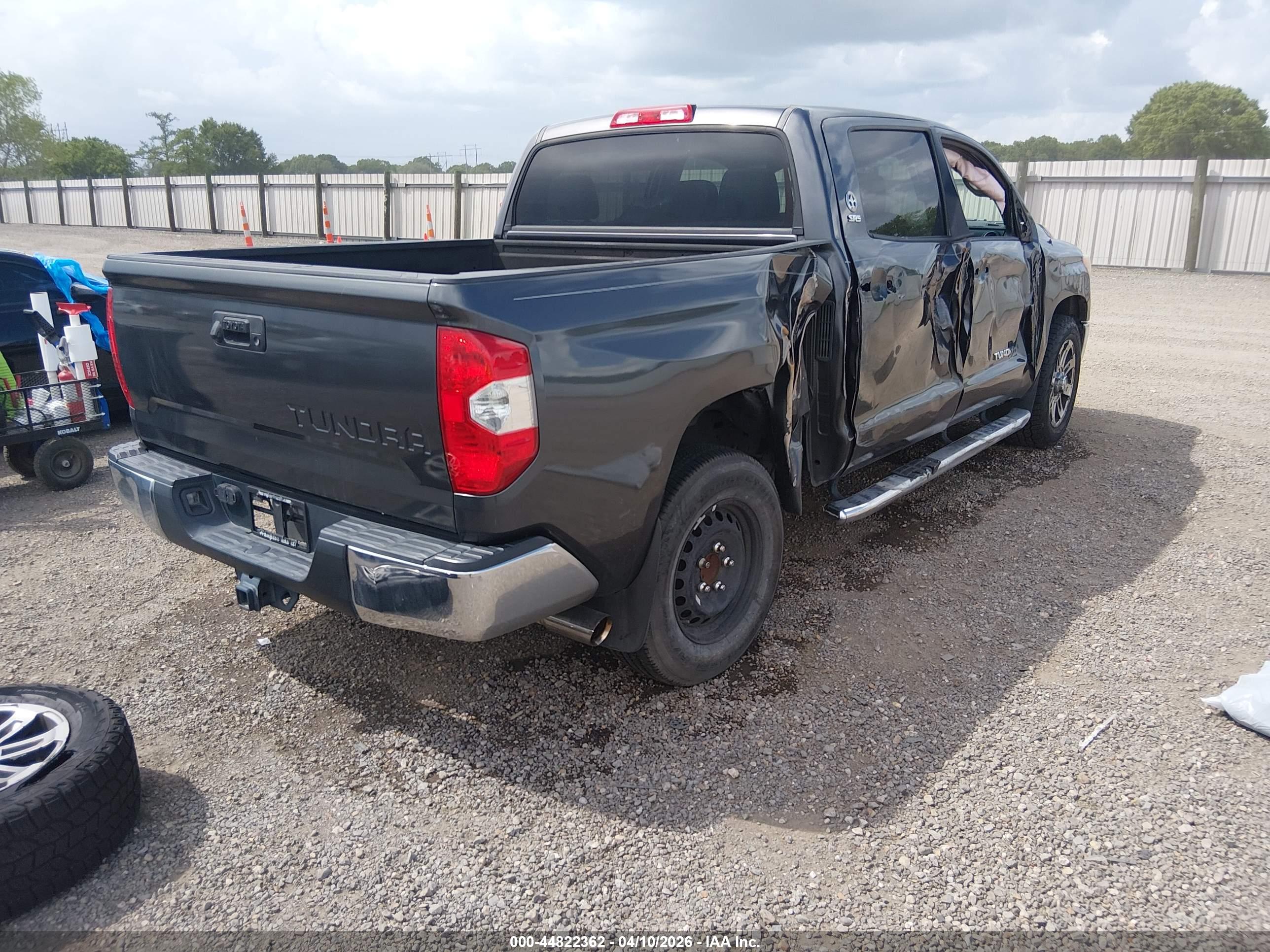 TOYOTA TUNDRA image 4