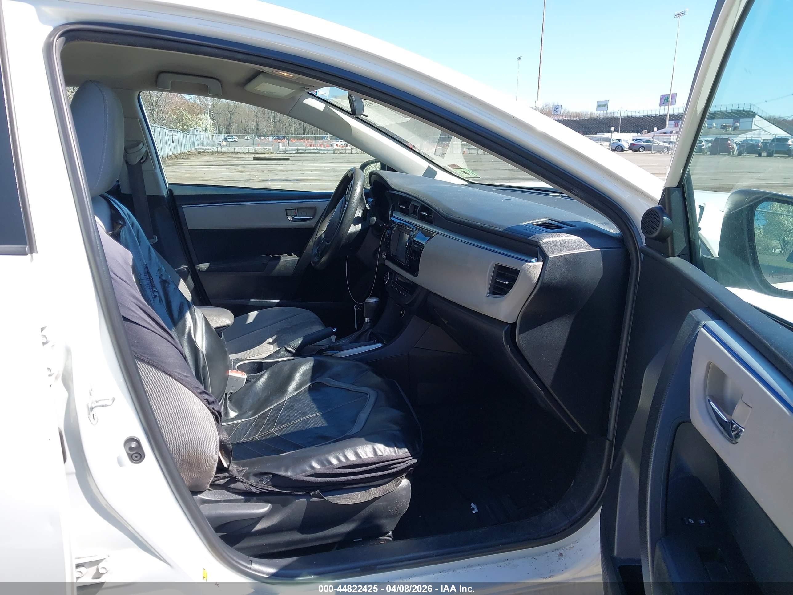 TOYOTA COROLLA image 5