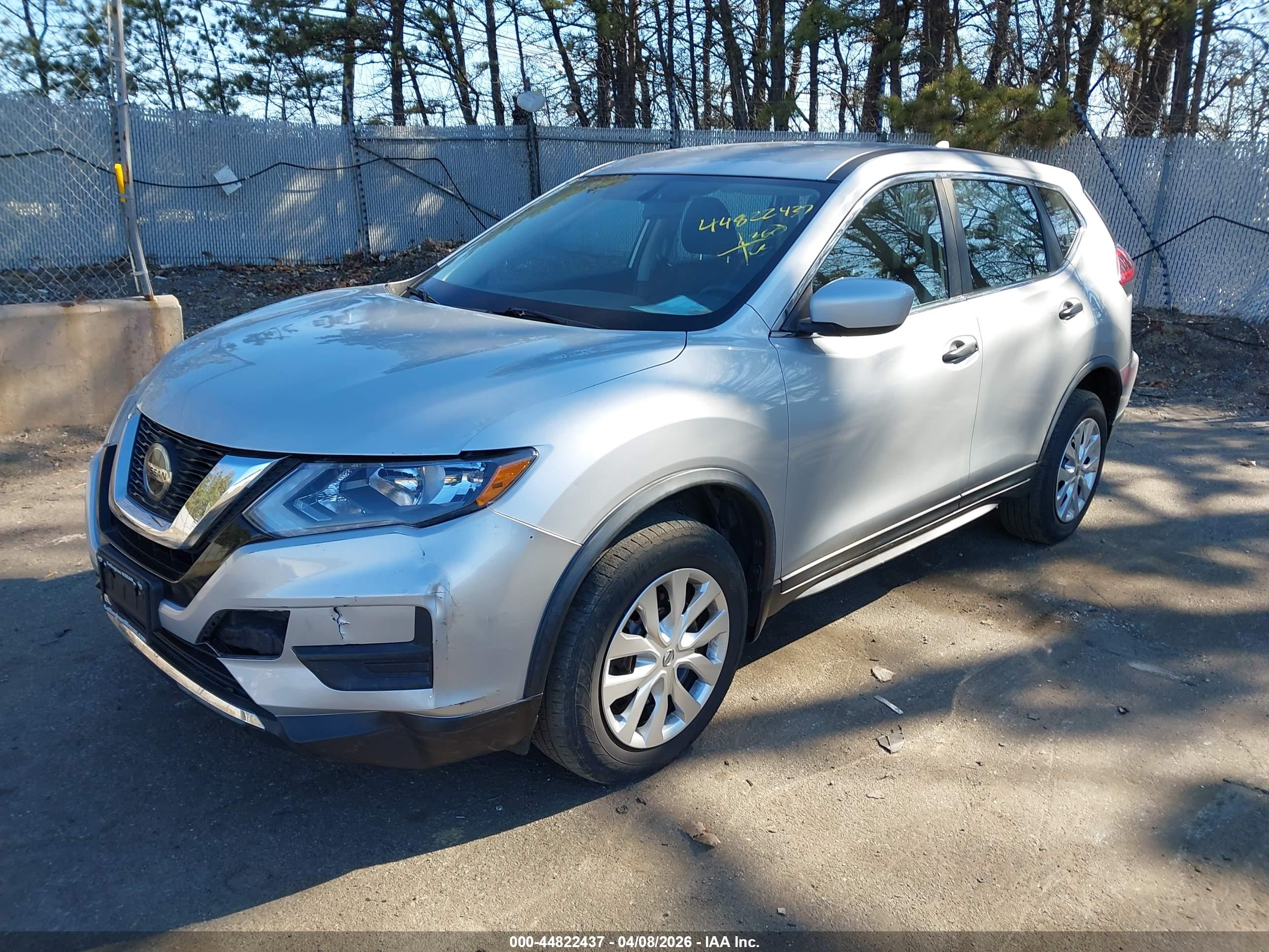 NISSAN ROGUE image 2