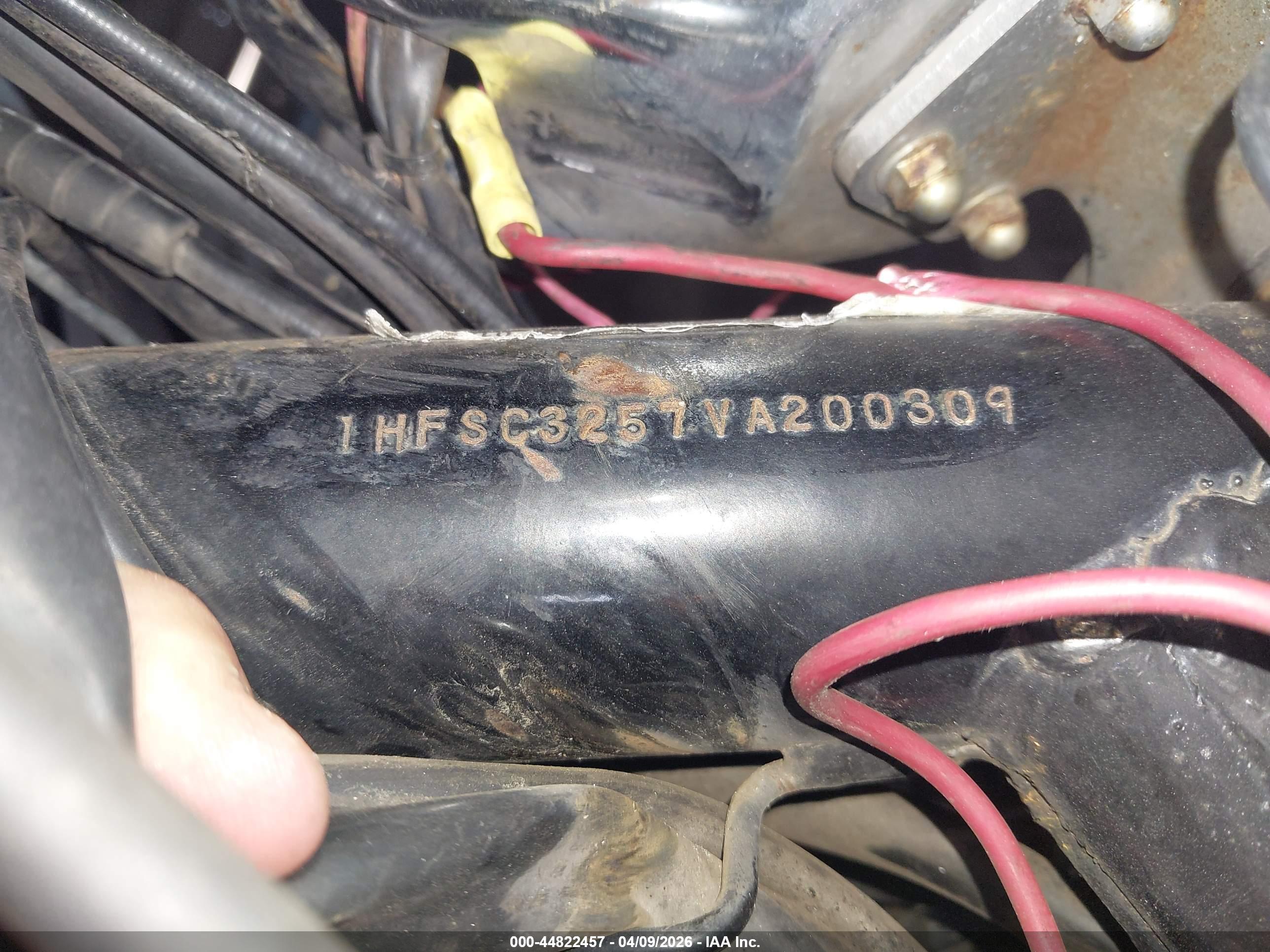 HONDA VT1100 image 10