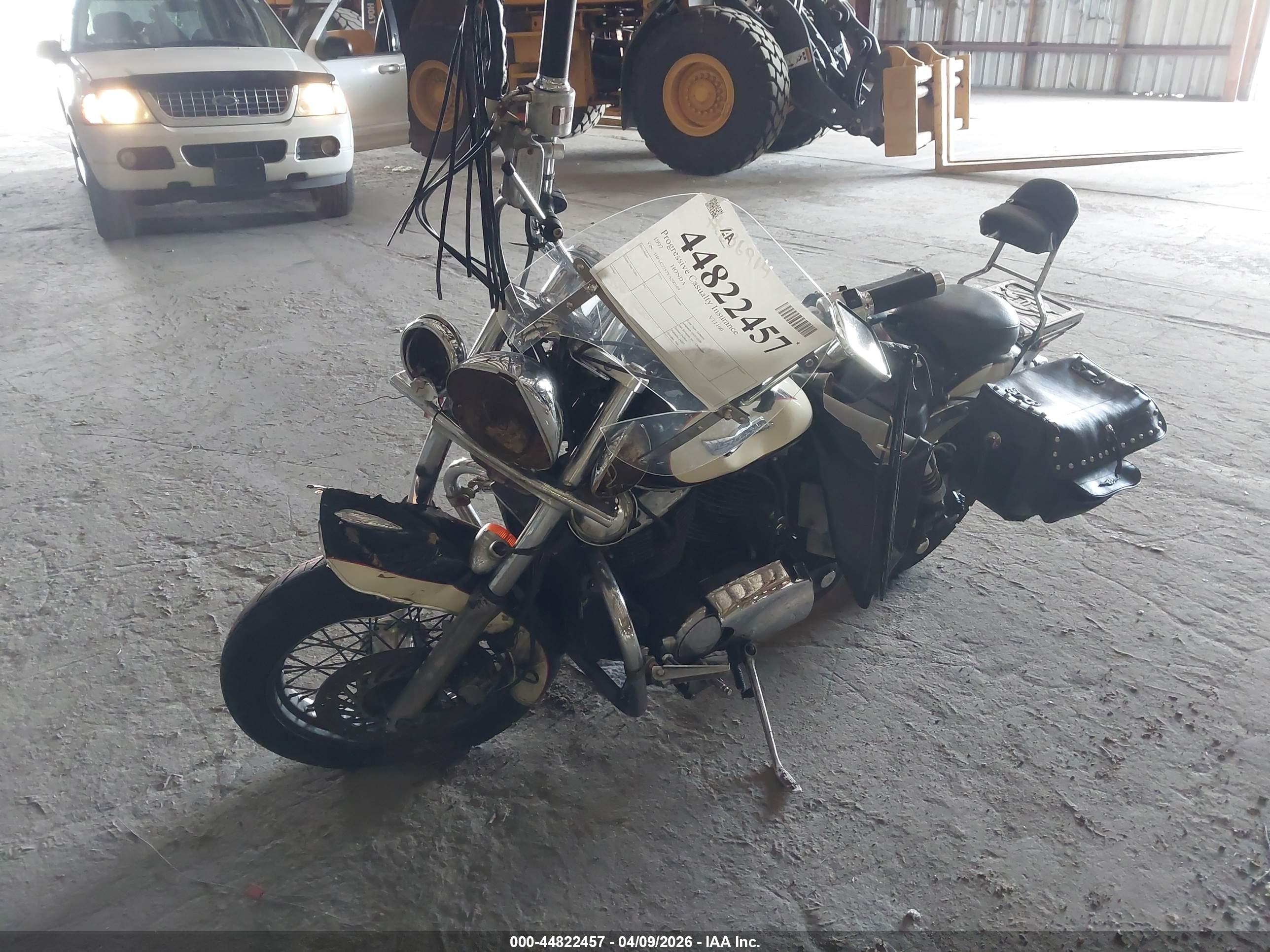 HONDA VT1100 image 2
