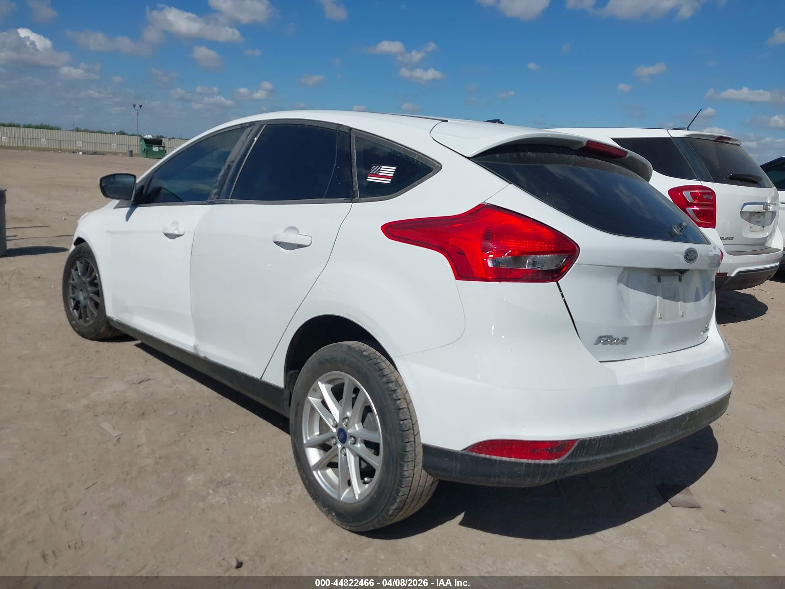 FORD FOCUS image 3
