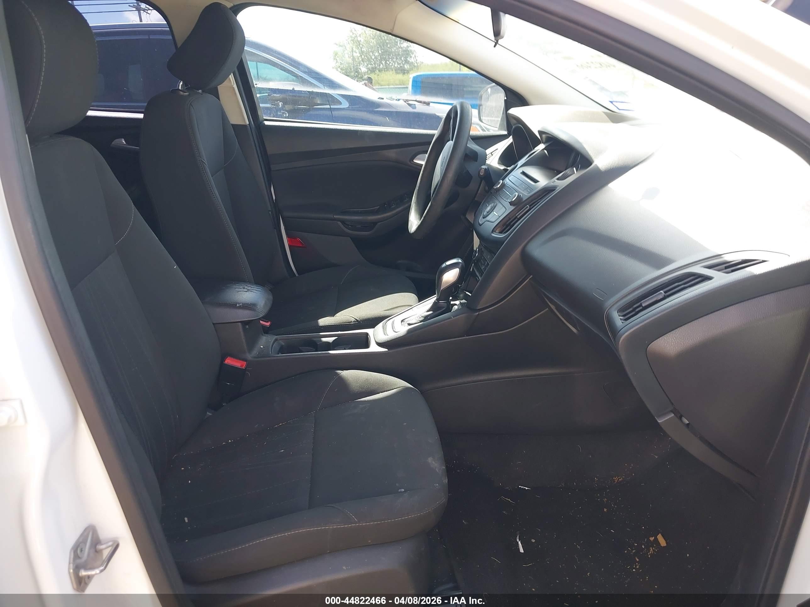 FORD FOCUS image 5