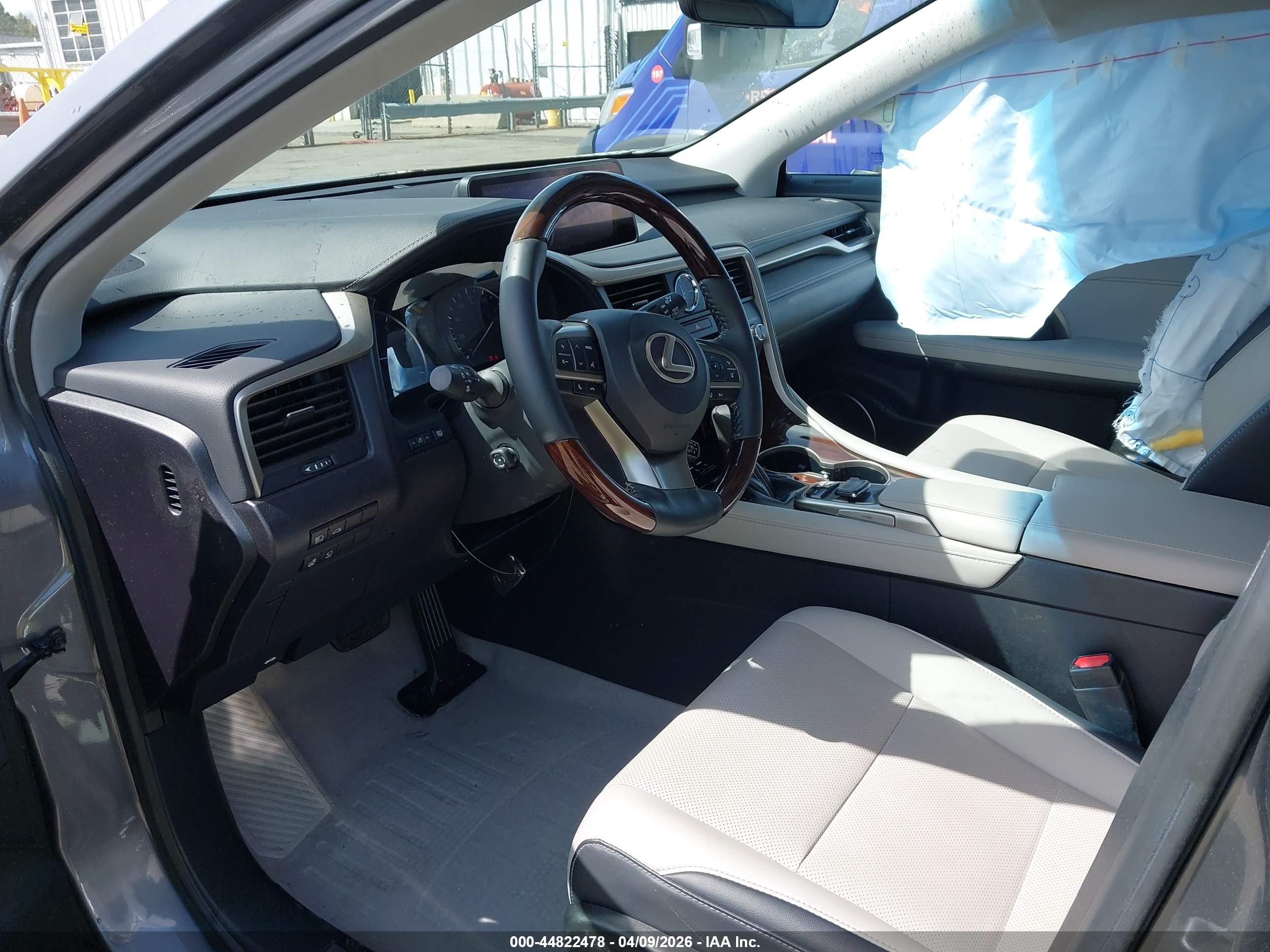 LEXUS RX image 5