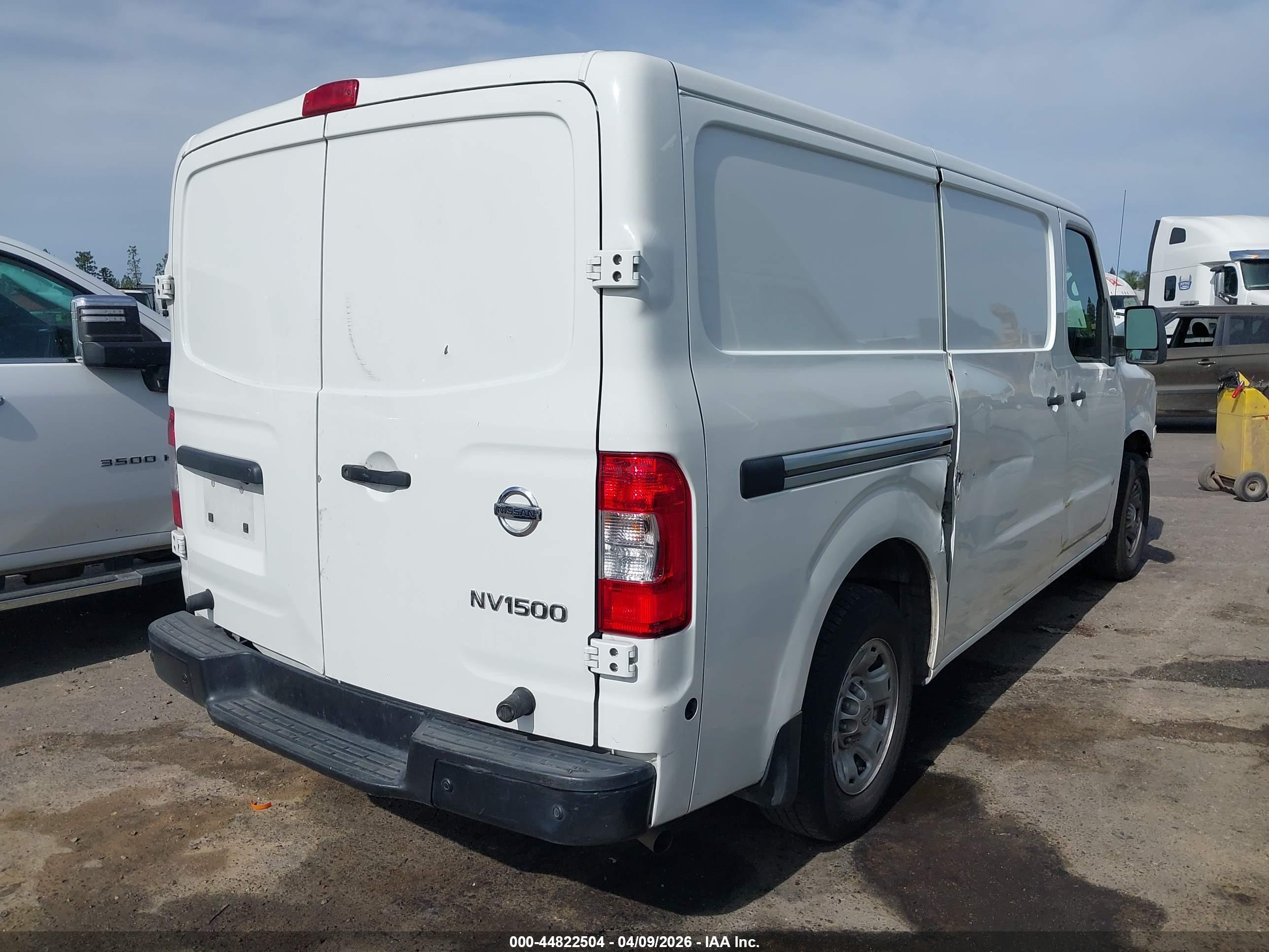NISSAN NV image 4