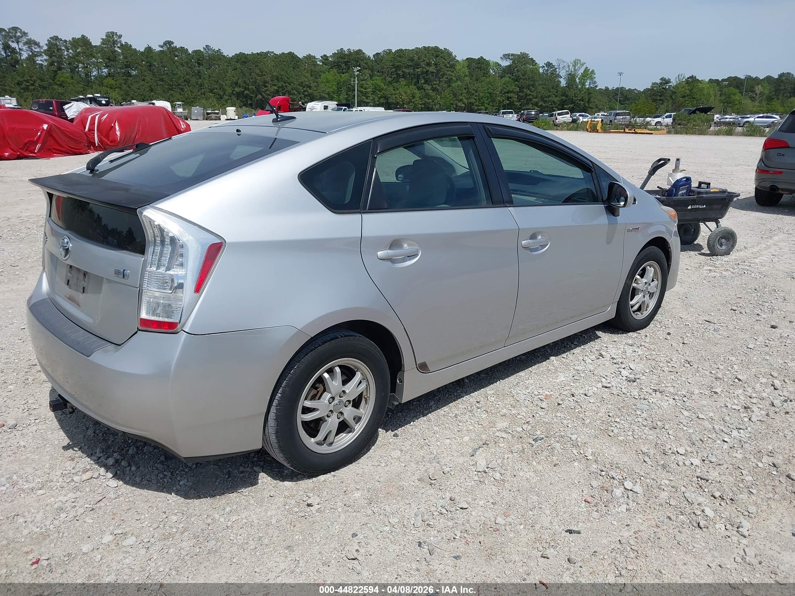 TOYOTA PRIUS image 4
