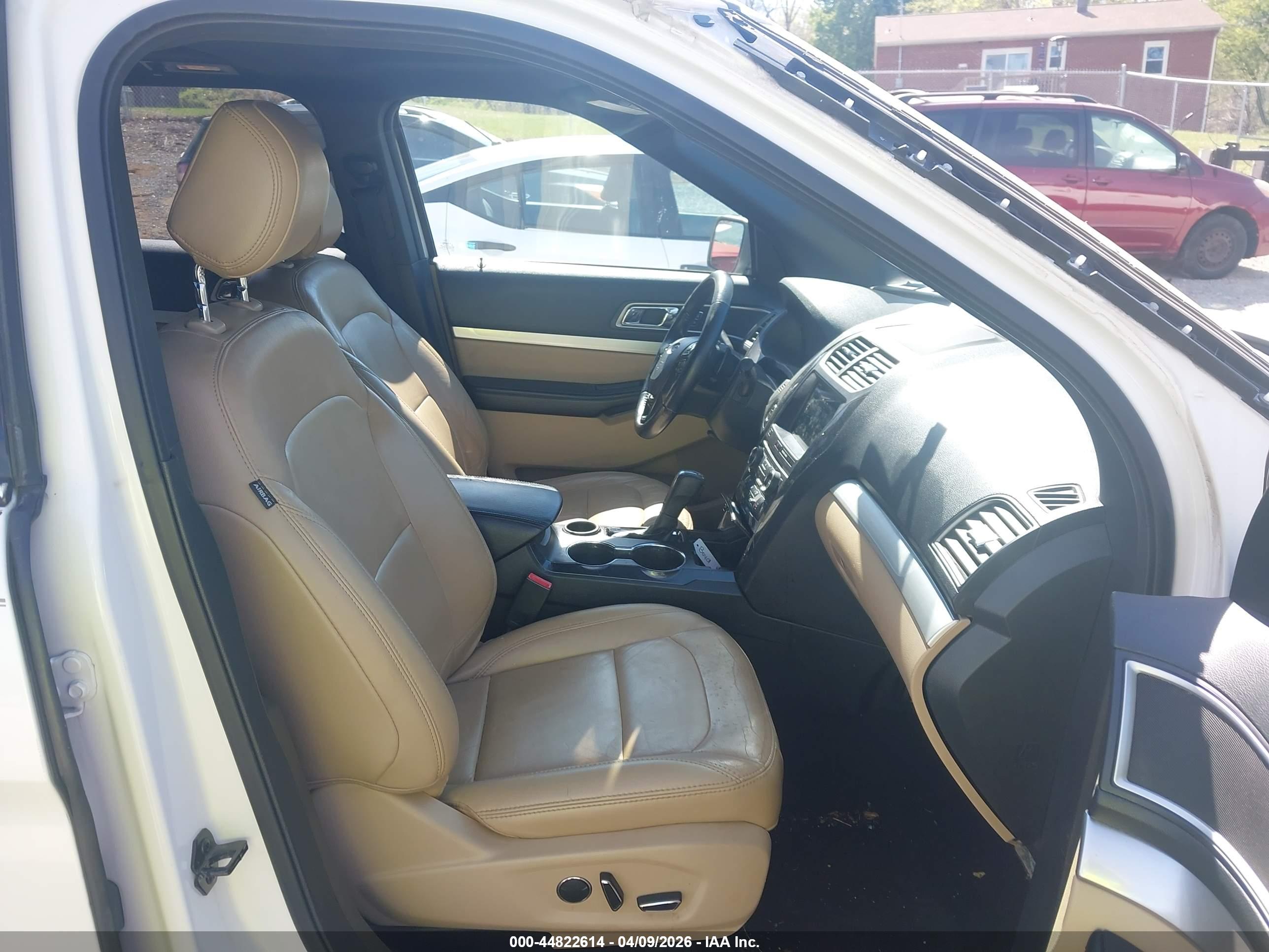 FORD EXPLORER image 5
