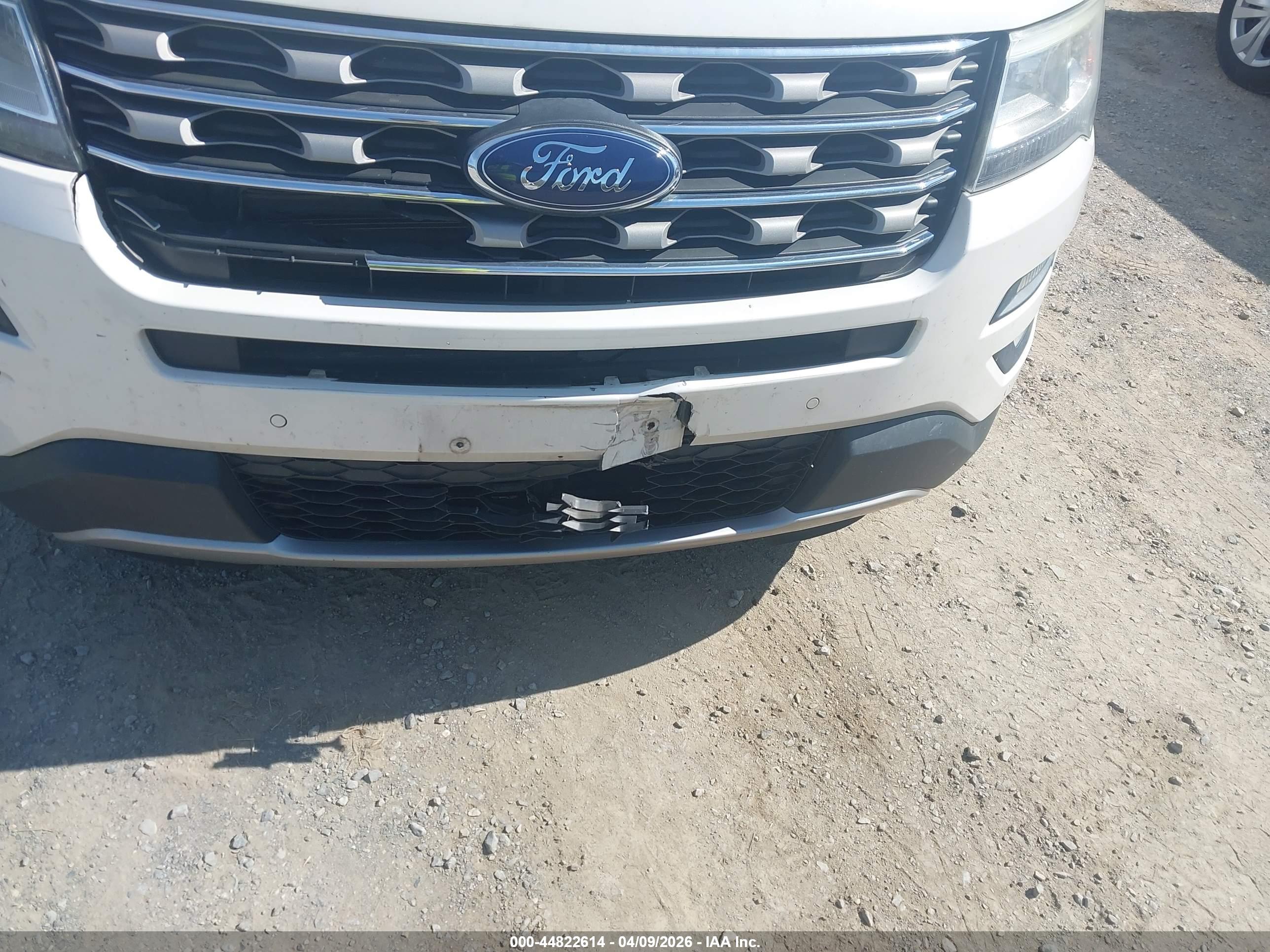 FORD EXPLORER image 6