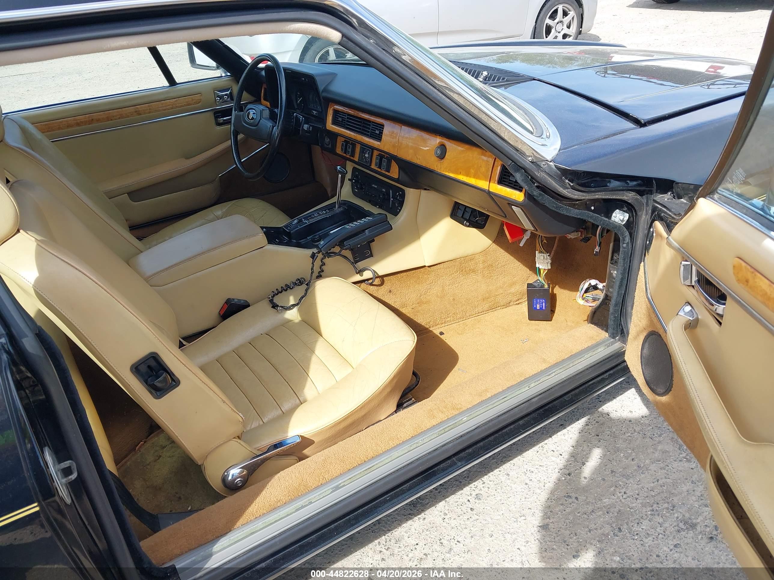 JAGUAR XJS image 5