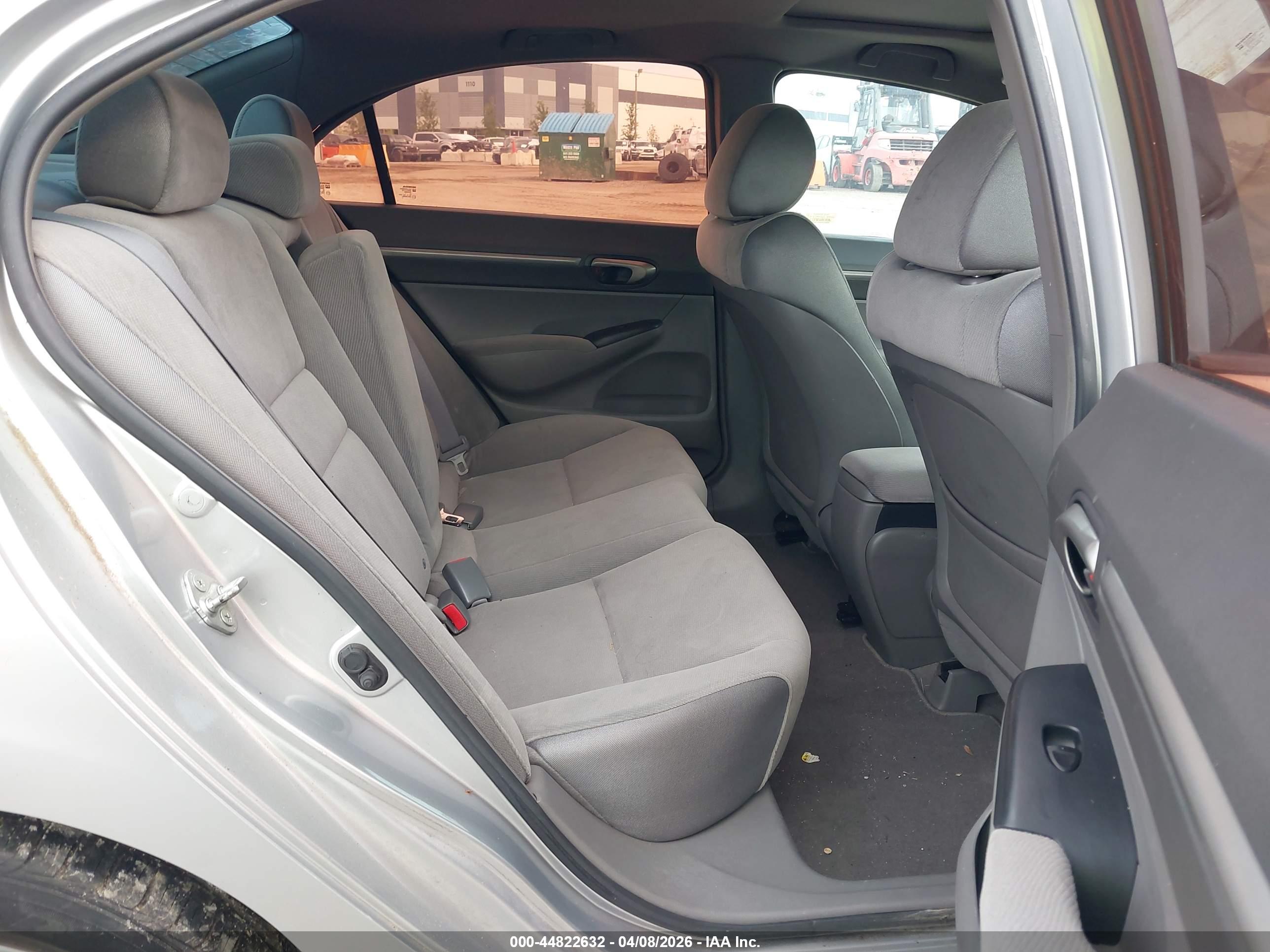 HONDA CIVIC image 8