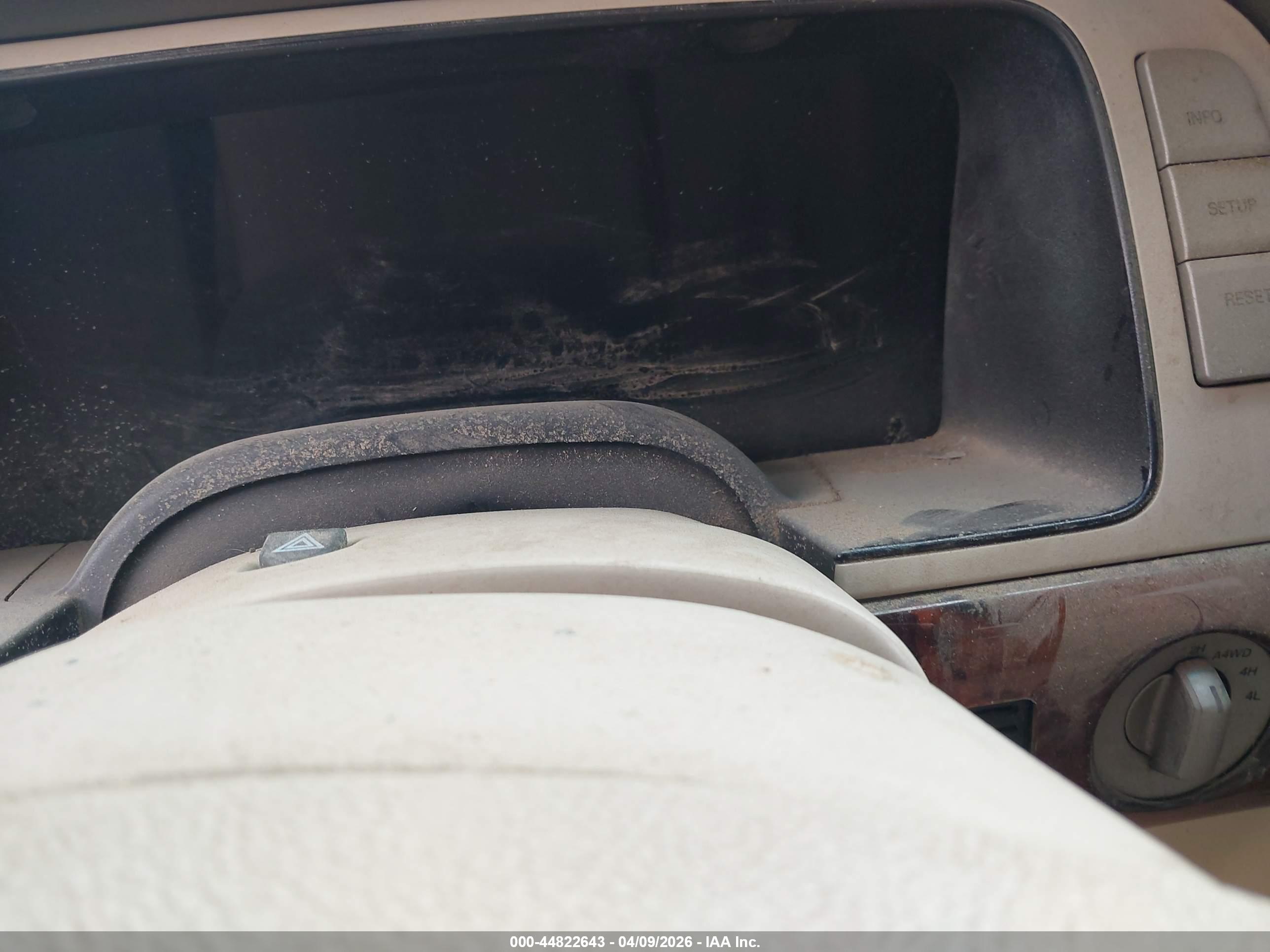 LINCOLN NAVIGATOR image 7