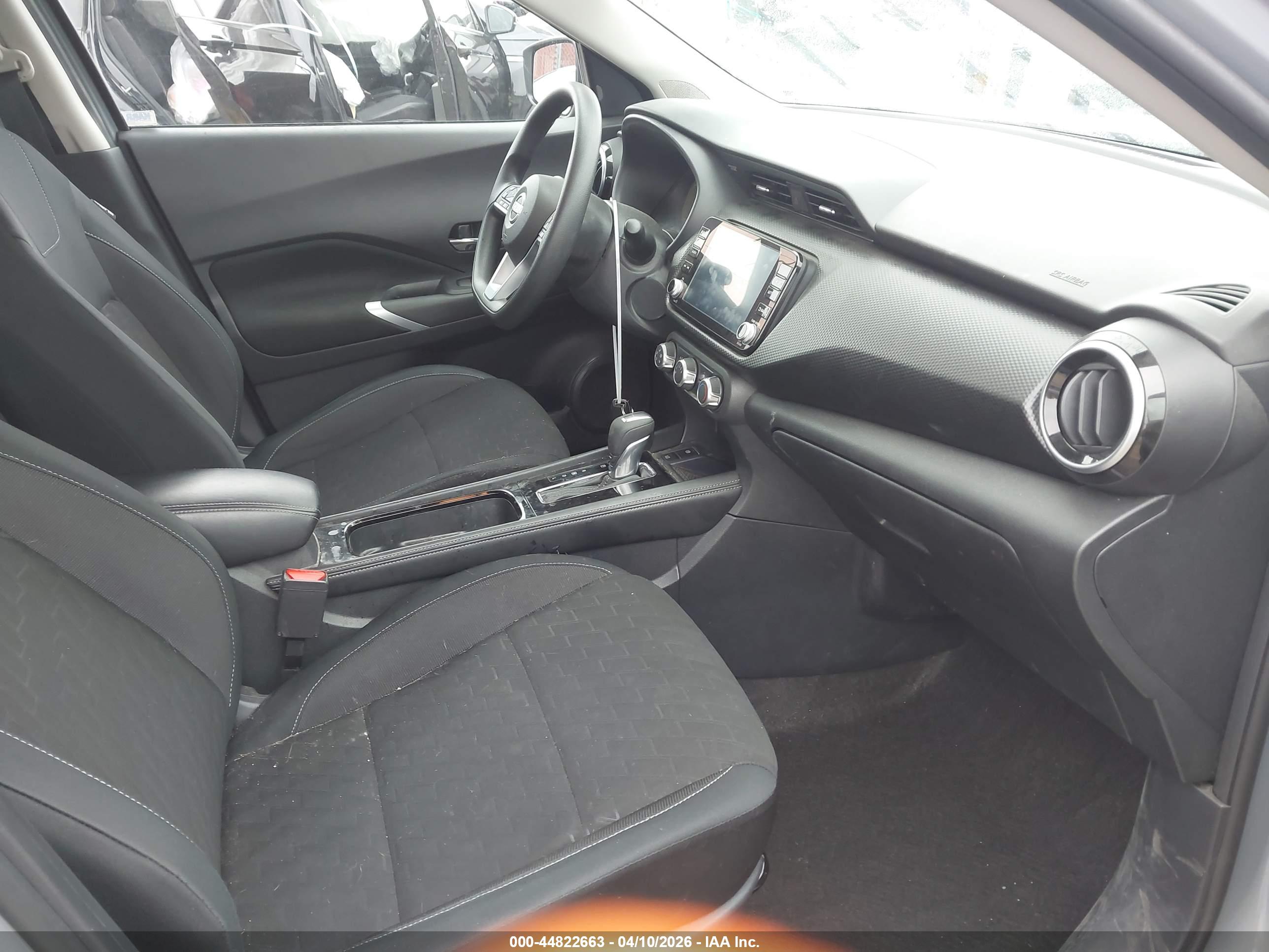 NISSAN KICKS image 5