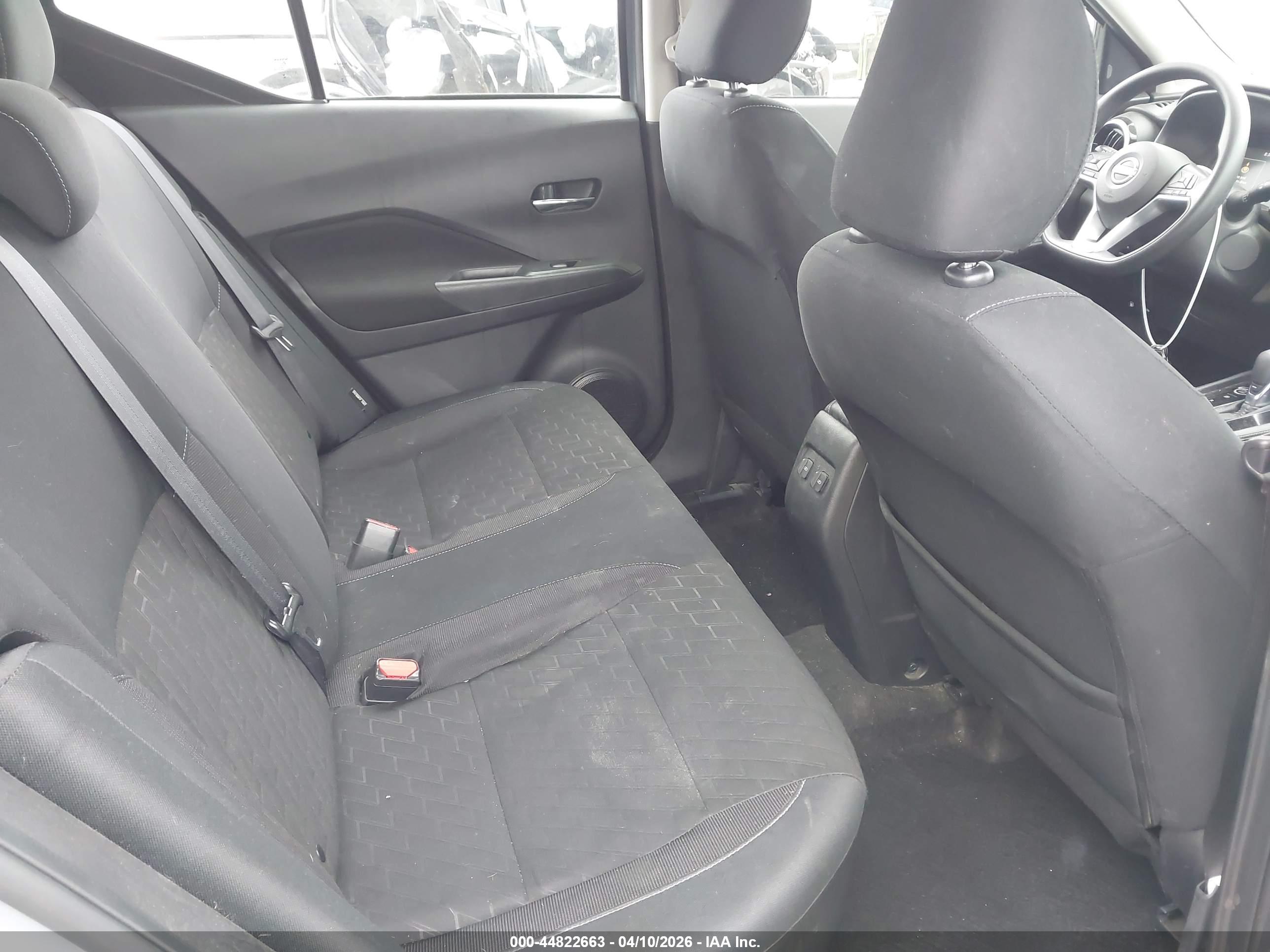 NISSAN KICKS image 8
