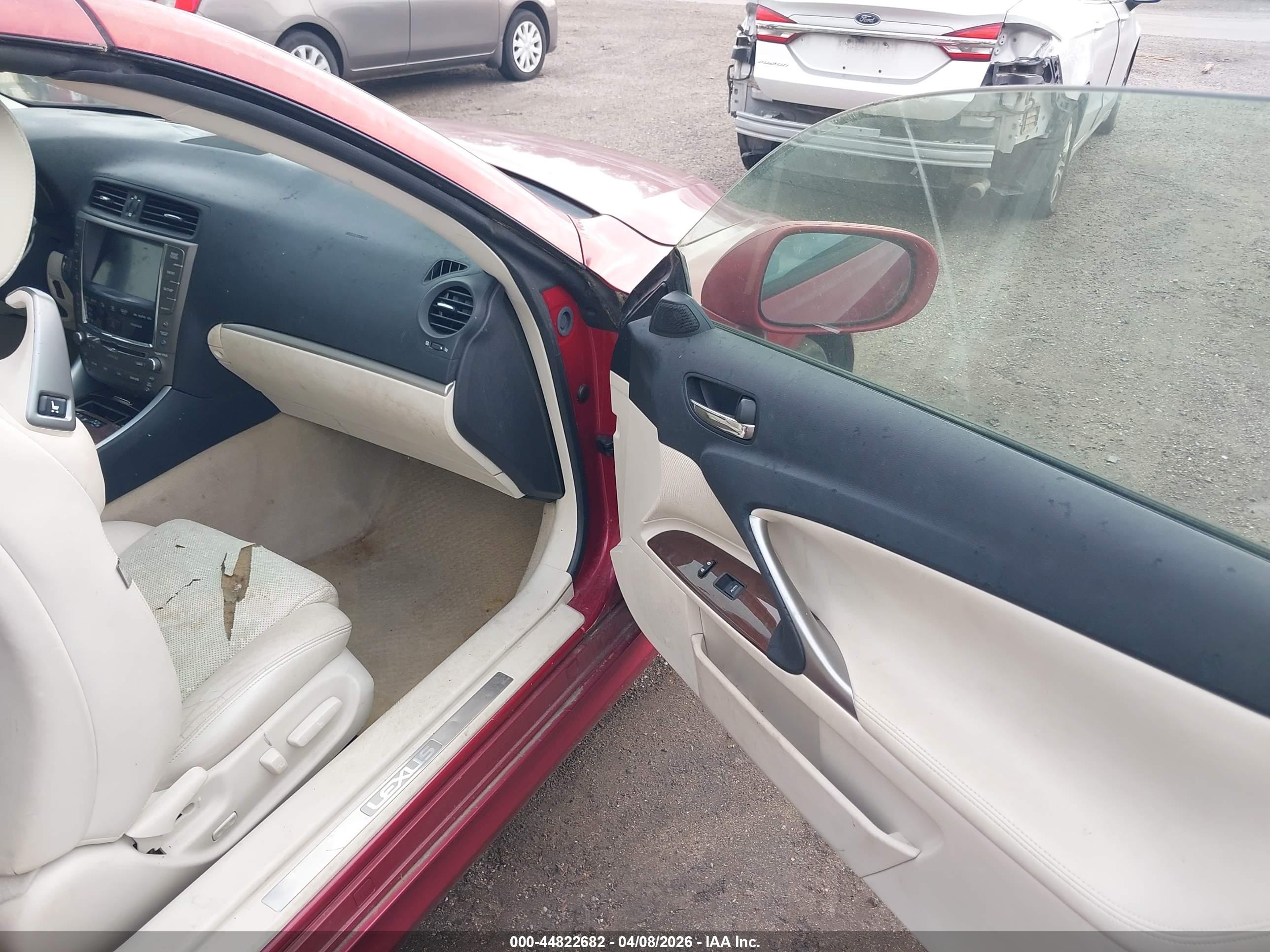 LEXUS IS image 5
