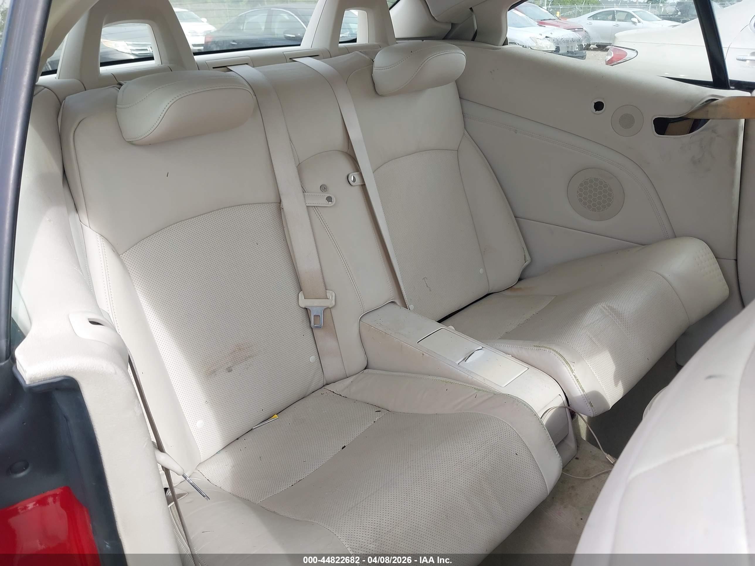 LEXUS IS image 8