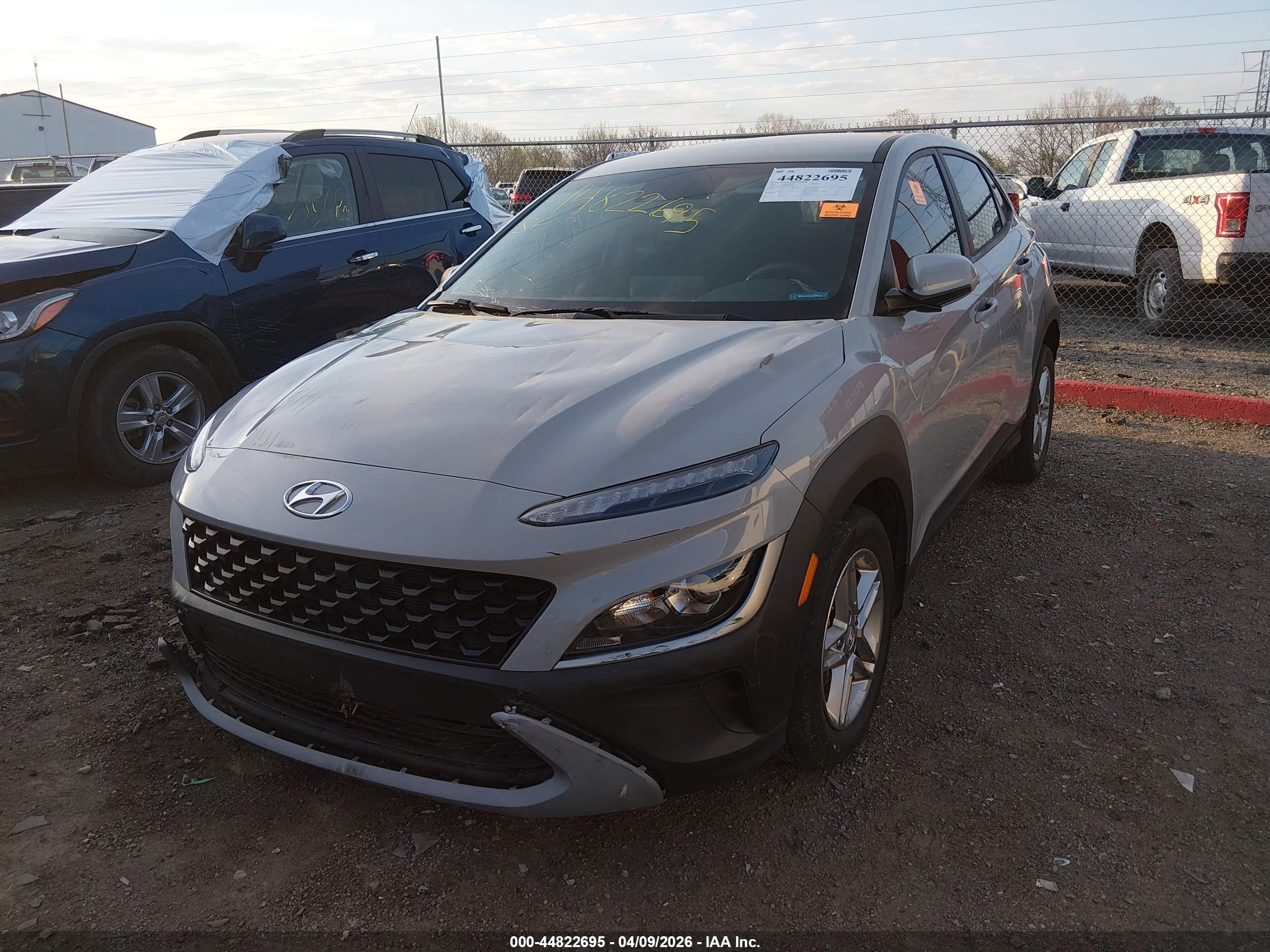 HYUNDAI KONA image 2