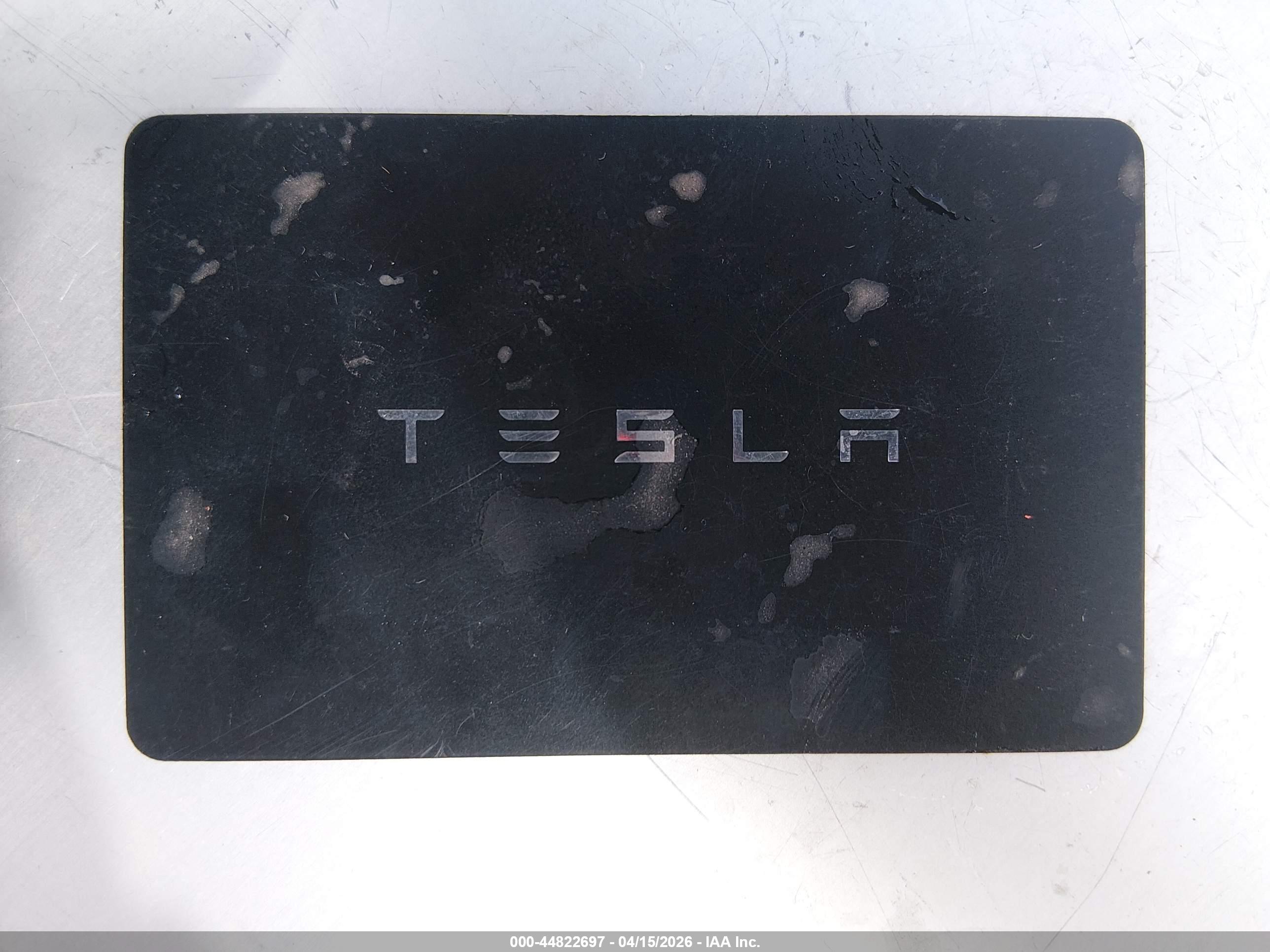 TESLA MODEL image 11