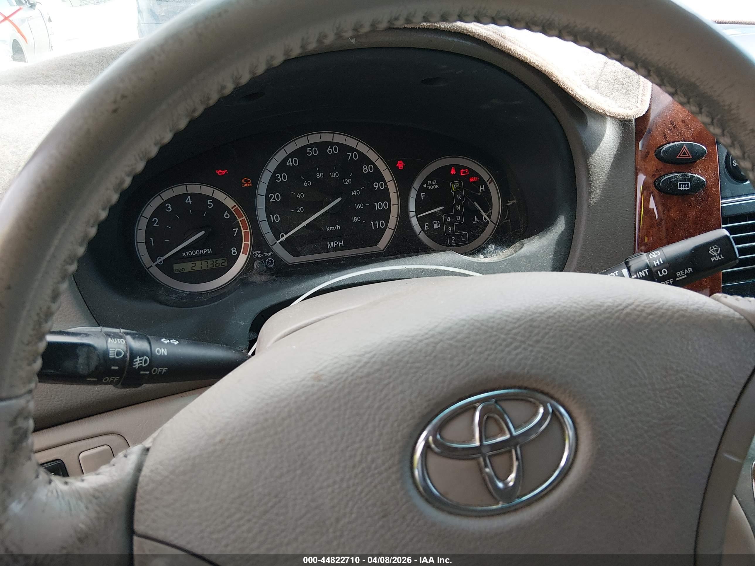 TOYOTA SIENNA image 7