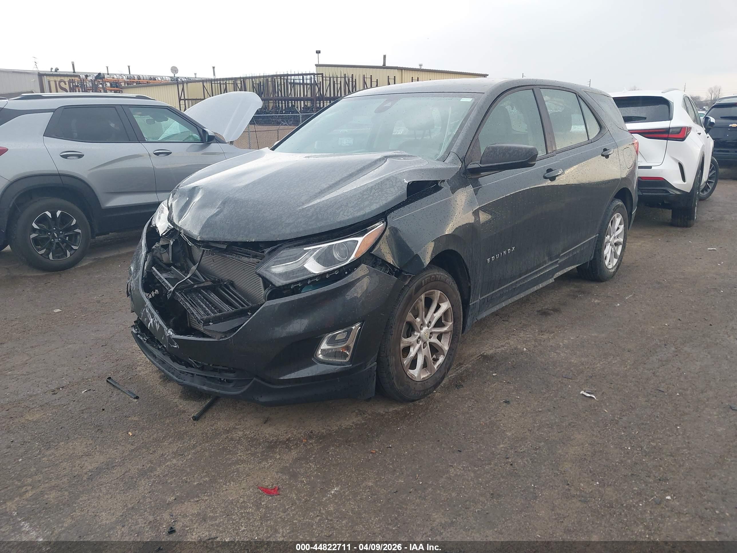 CHEVROLET EQUINOX image 2
