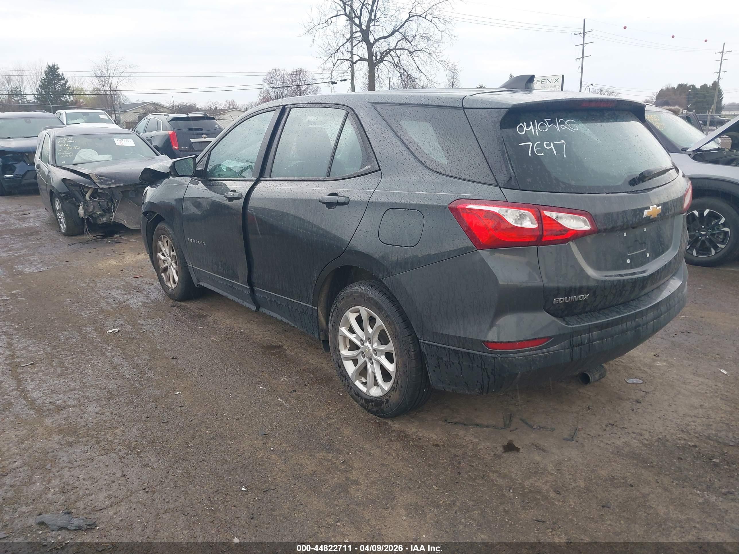 CHEVROLET EQUINOX image 3