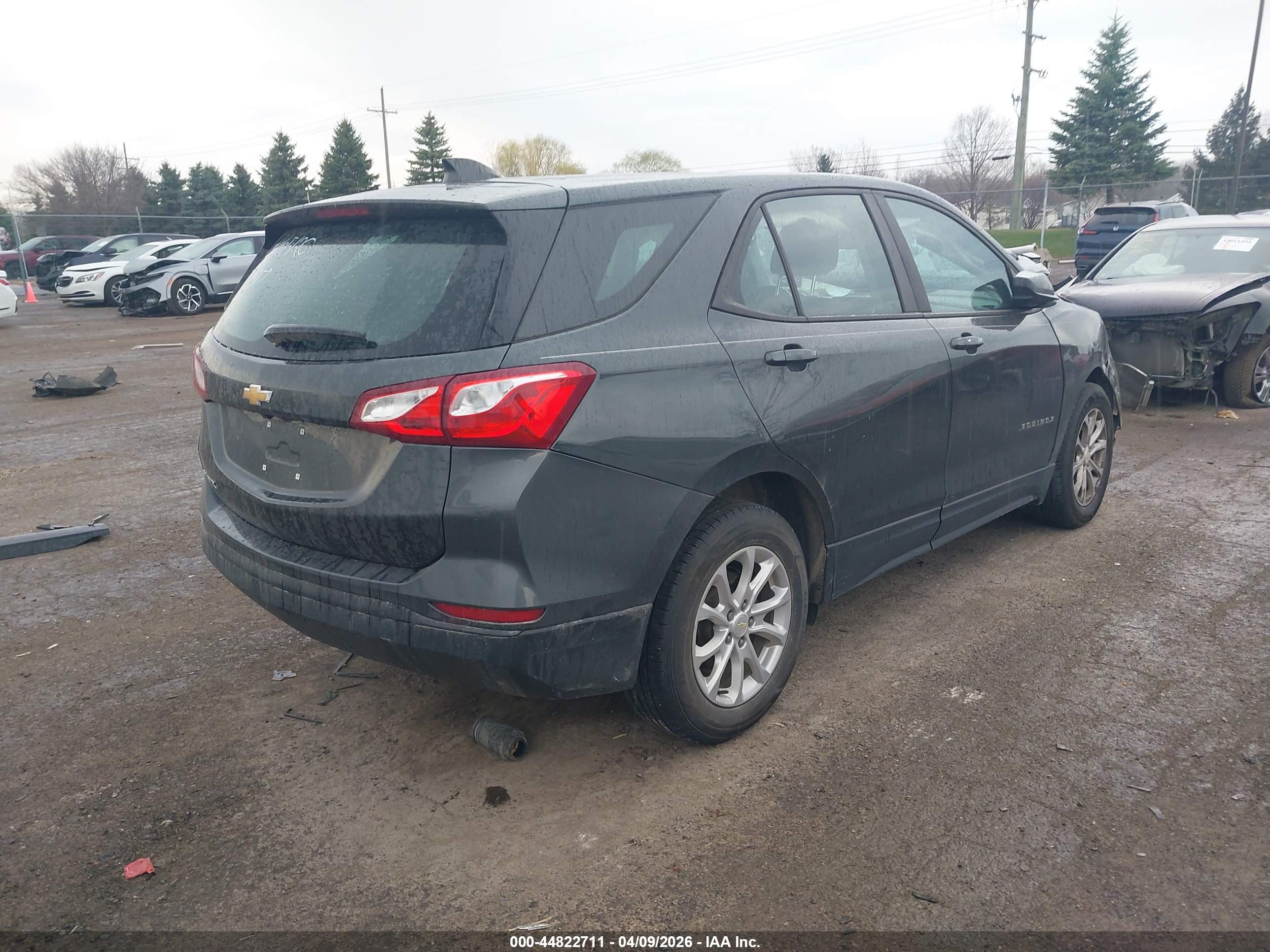 CHEVROLET EQUINOX image 4