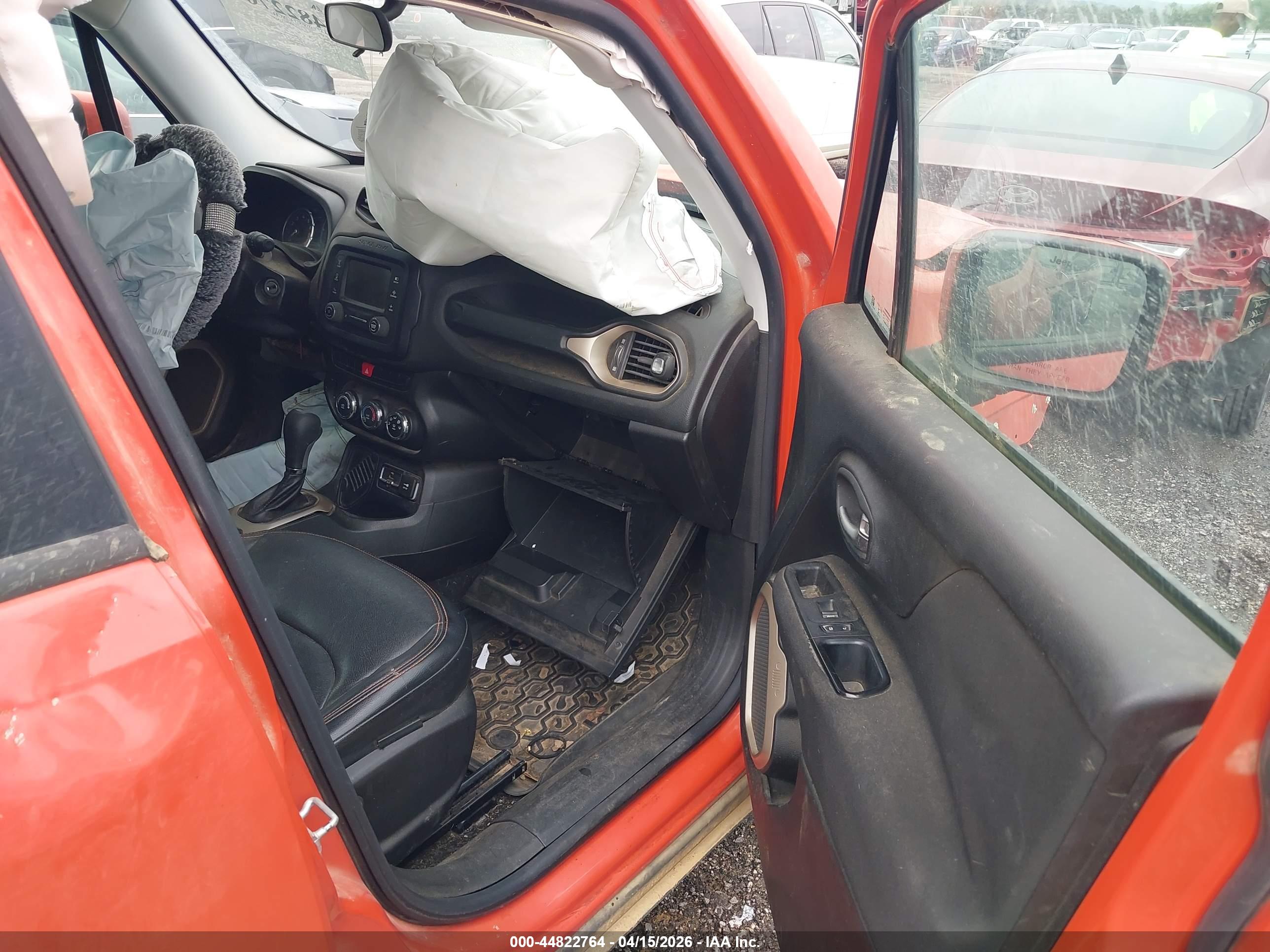 JEEP RENEGADE image 5