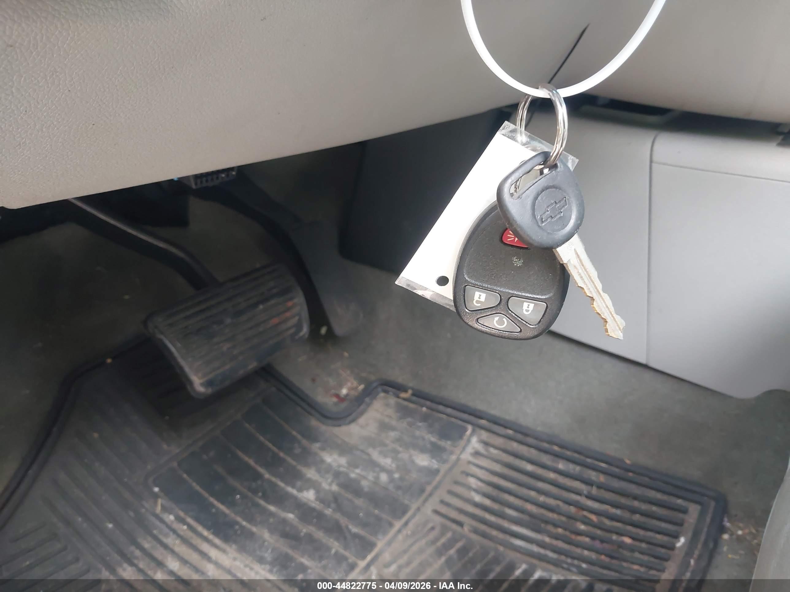 CHEVROLET SILVERADO image 11