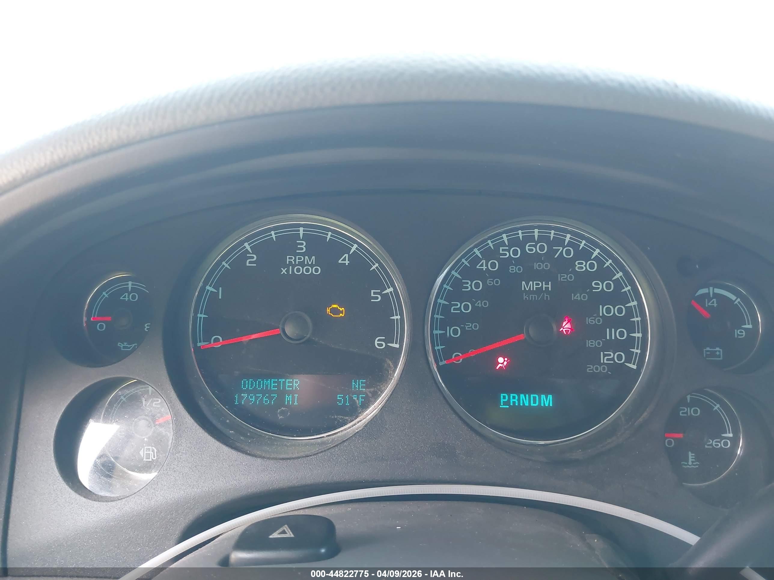 CHEVROLET SILVERADO image 7