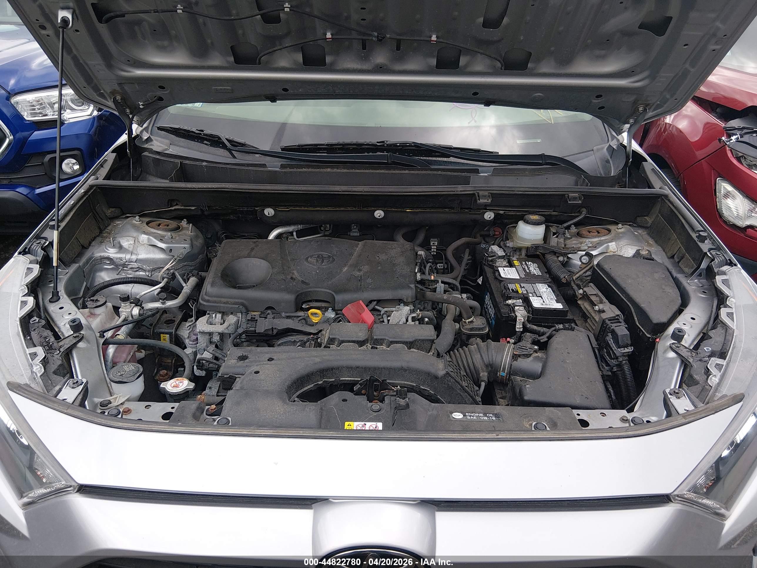 TOYOTA RAV4 image 10