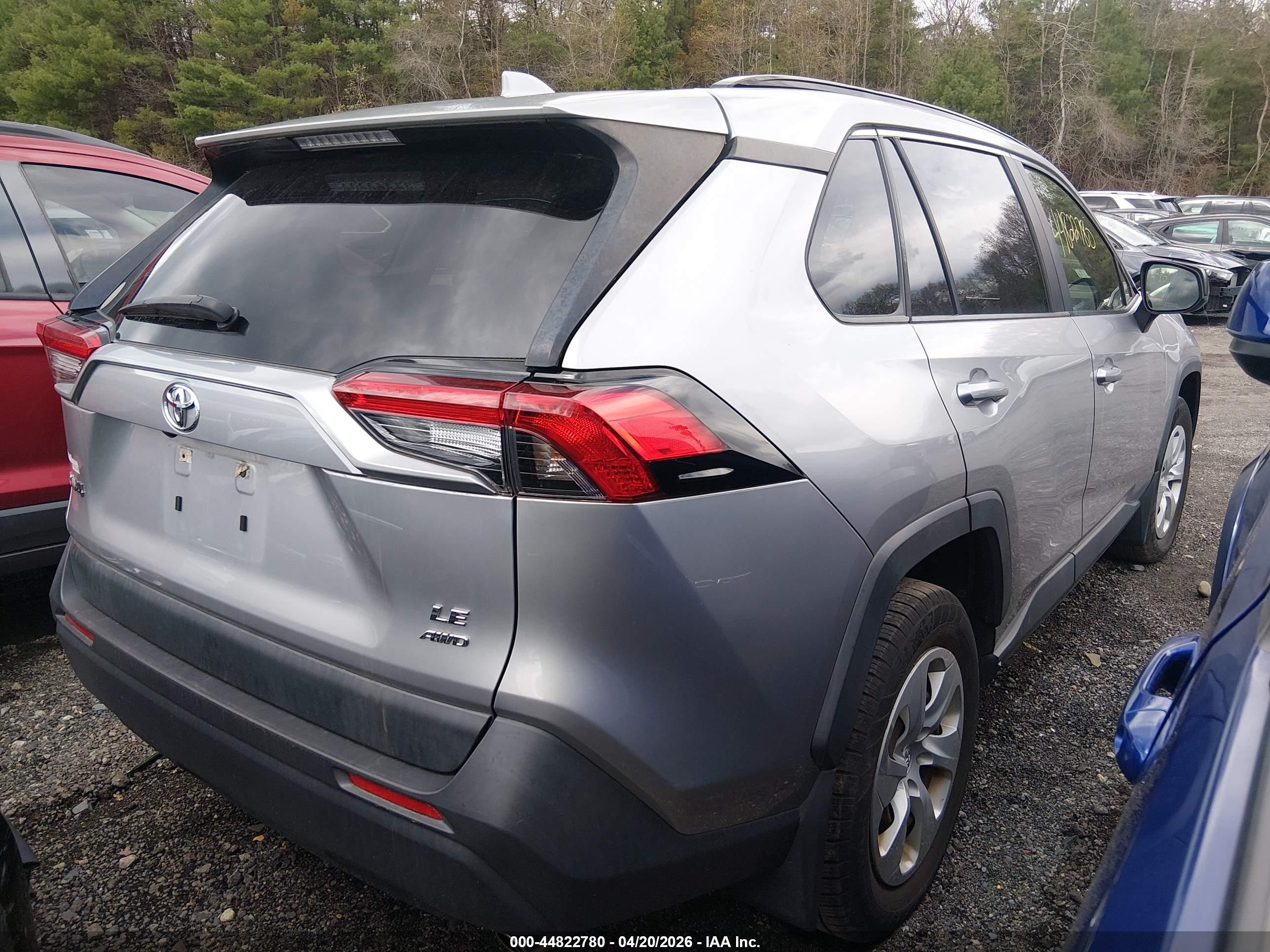 TOYOTA RAV4 image 4