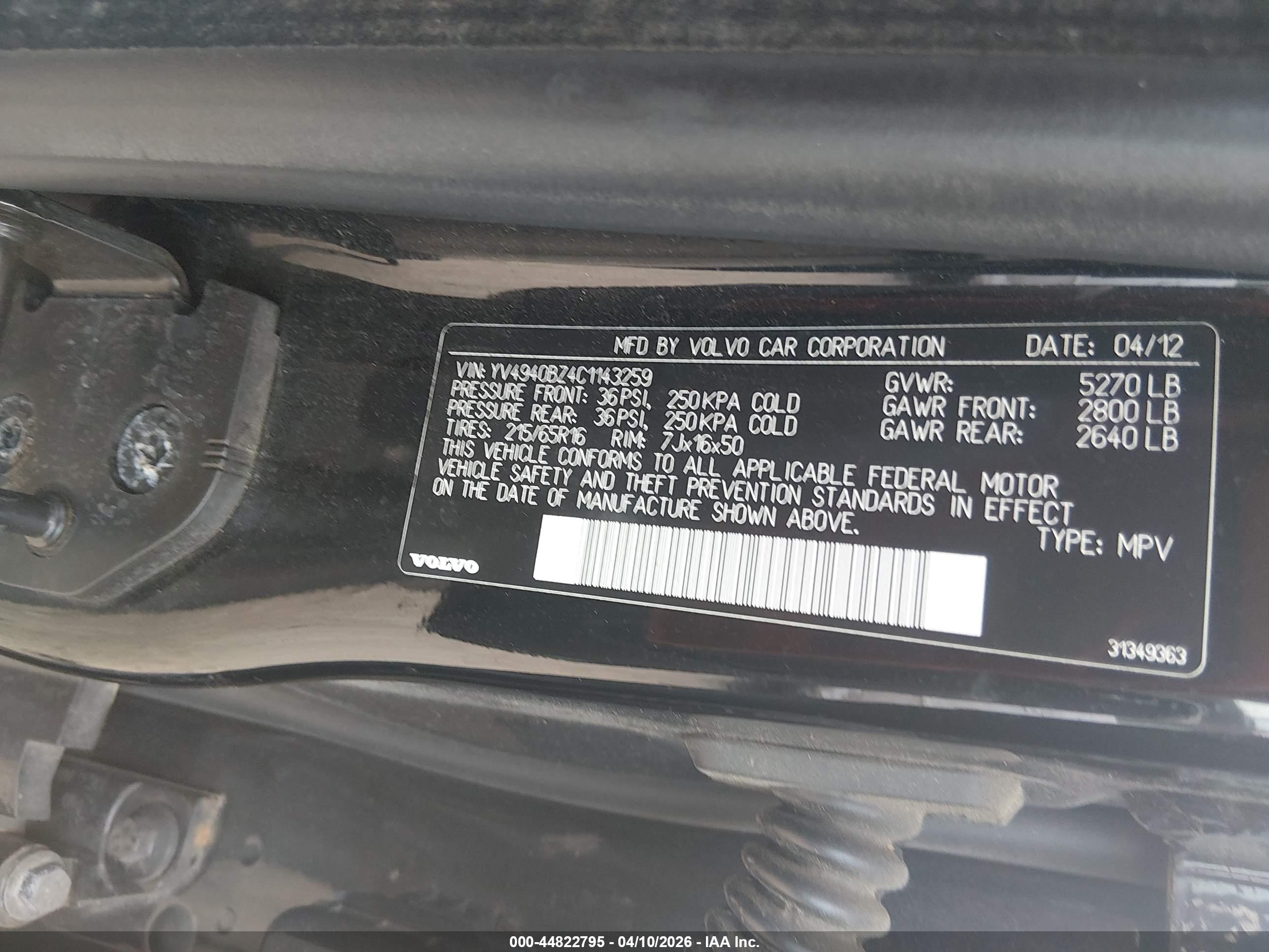 VOLVO XC70 image 9