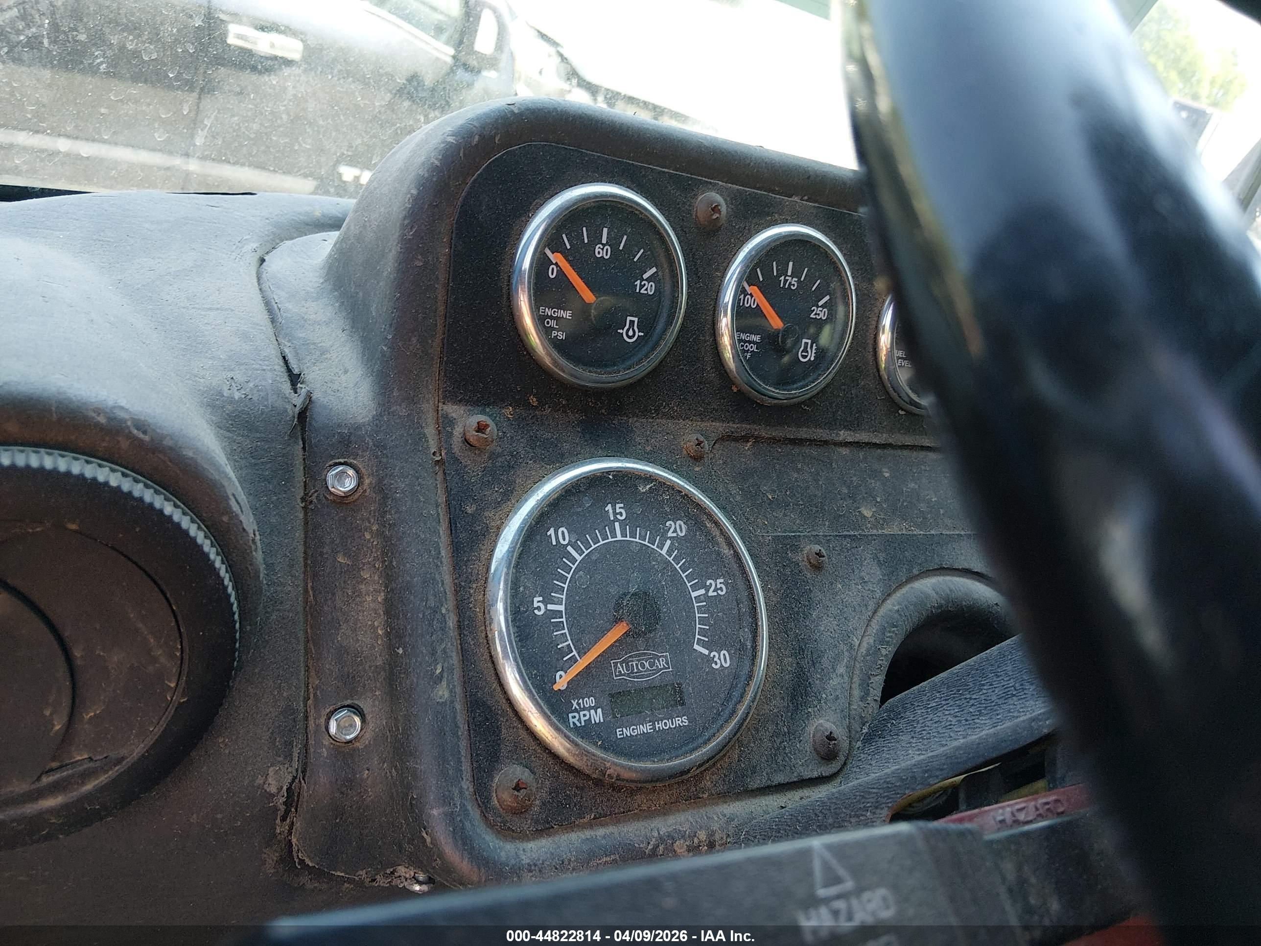 AUTOCAR LLC image 6