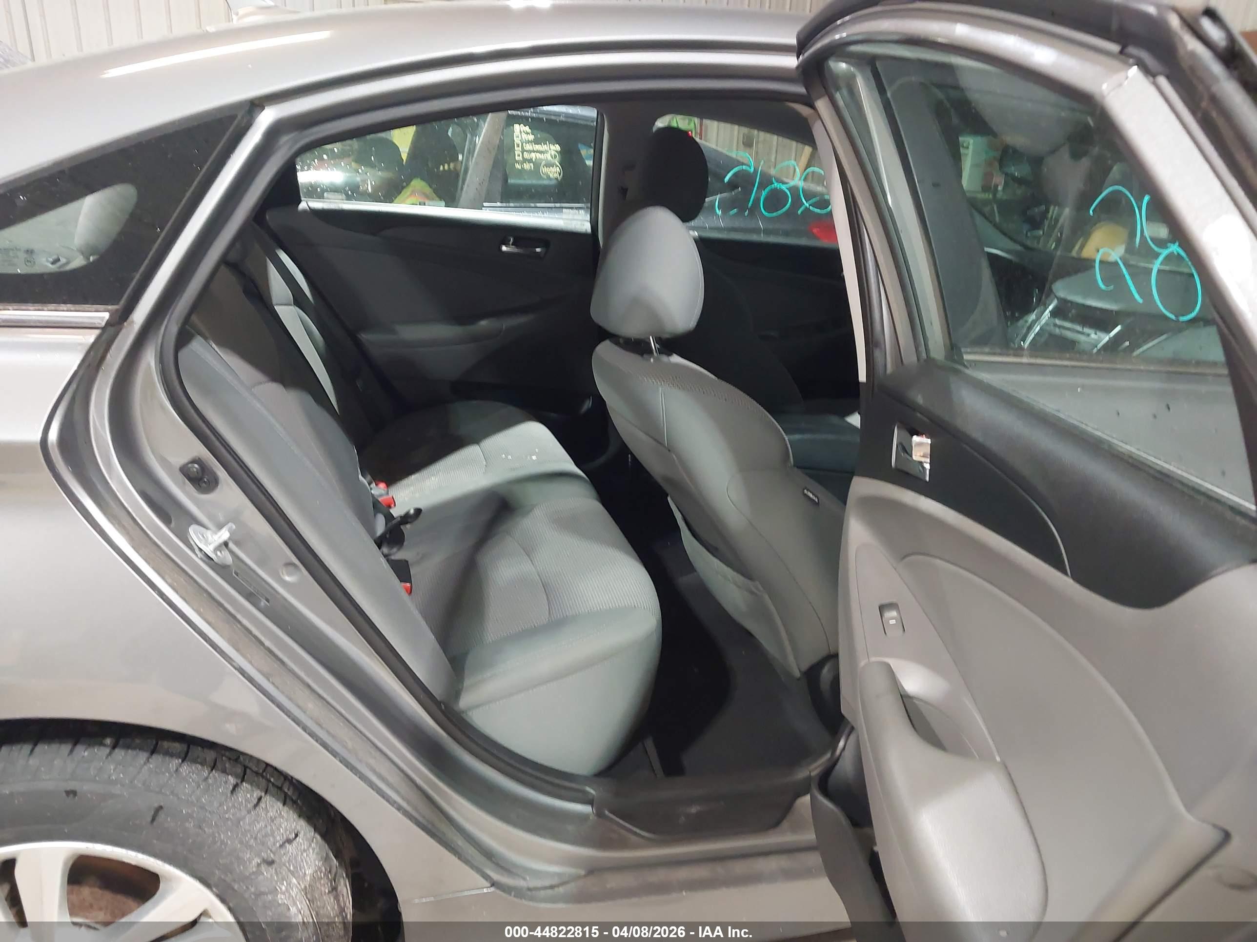 HYUNDAI SONATA image 8
