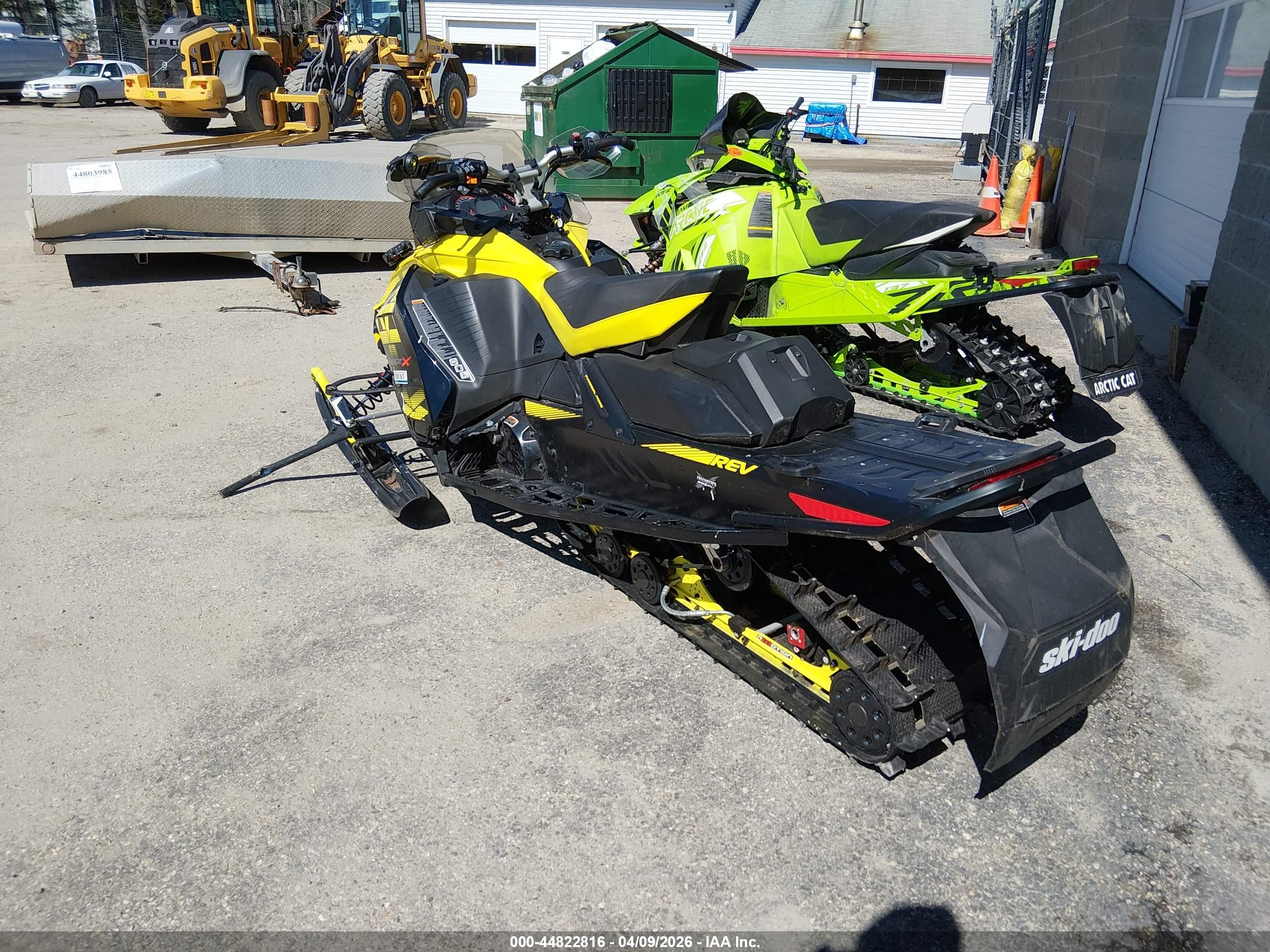SKI DOO image 3