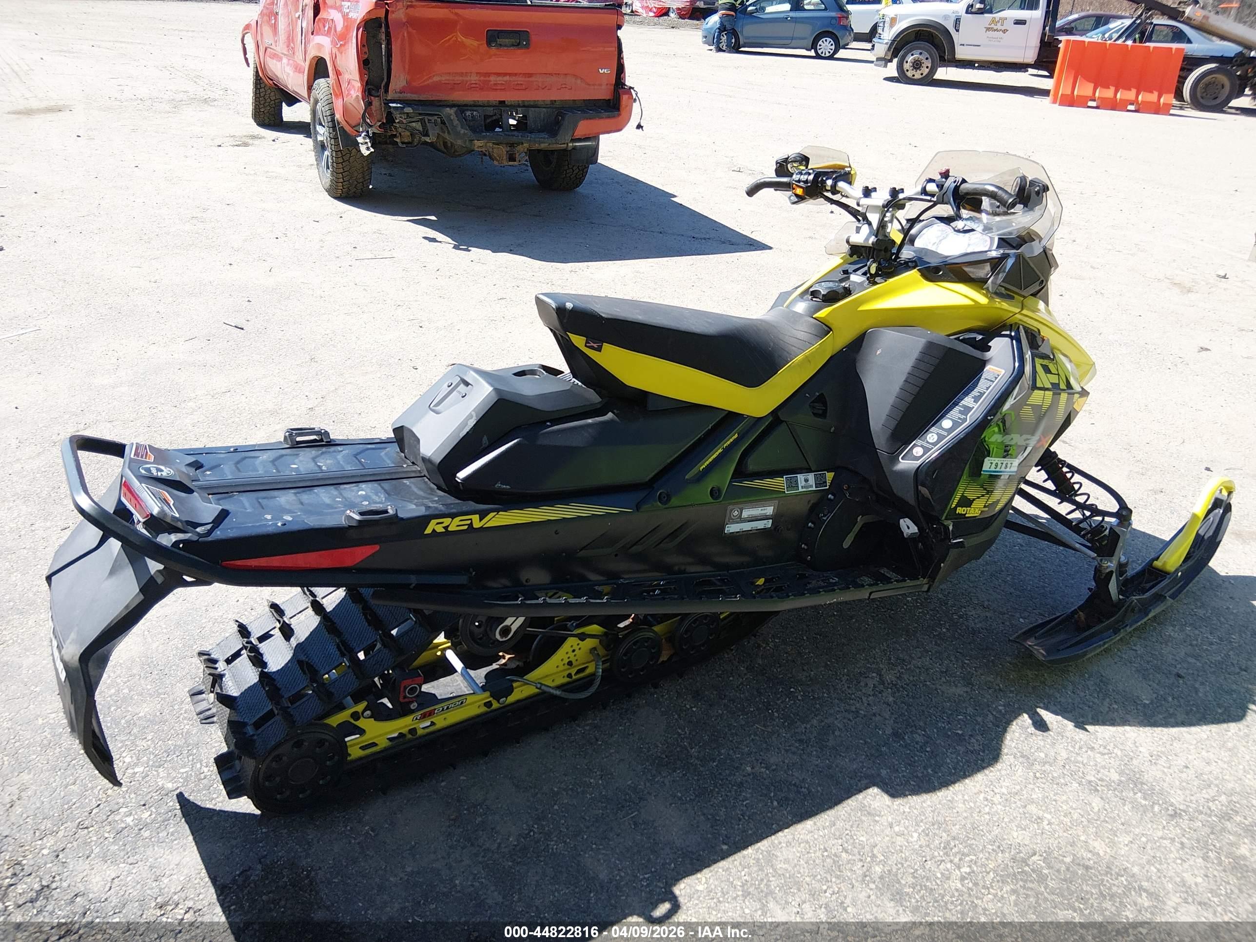 SKI DOO image 4